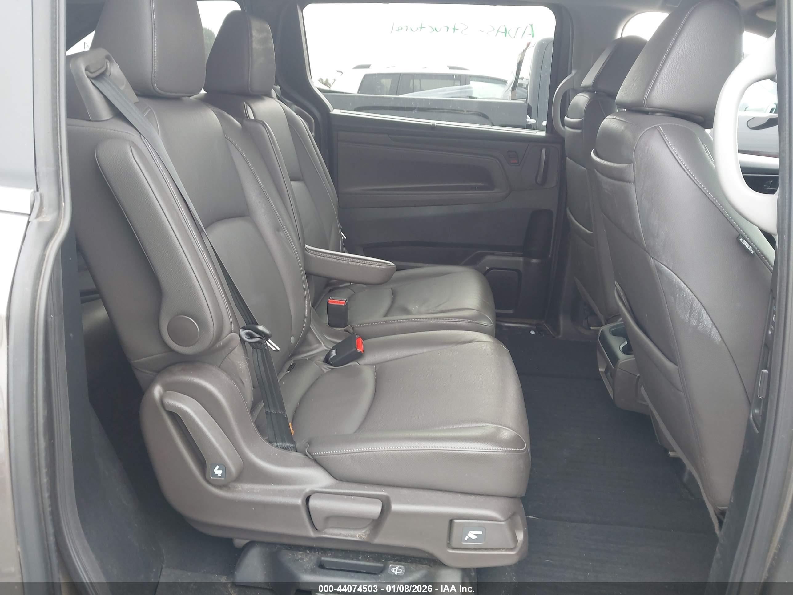 HONDA ODYSSEY image 8