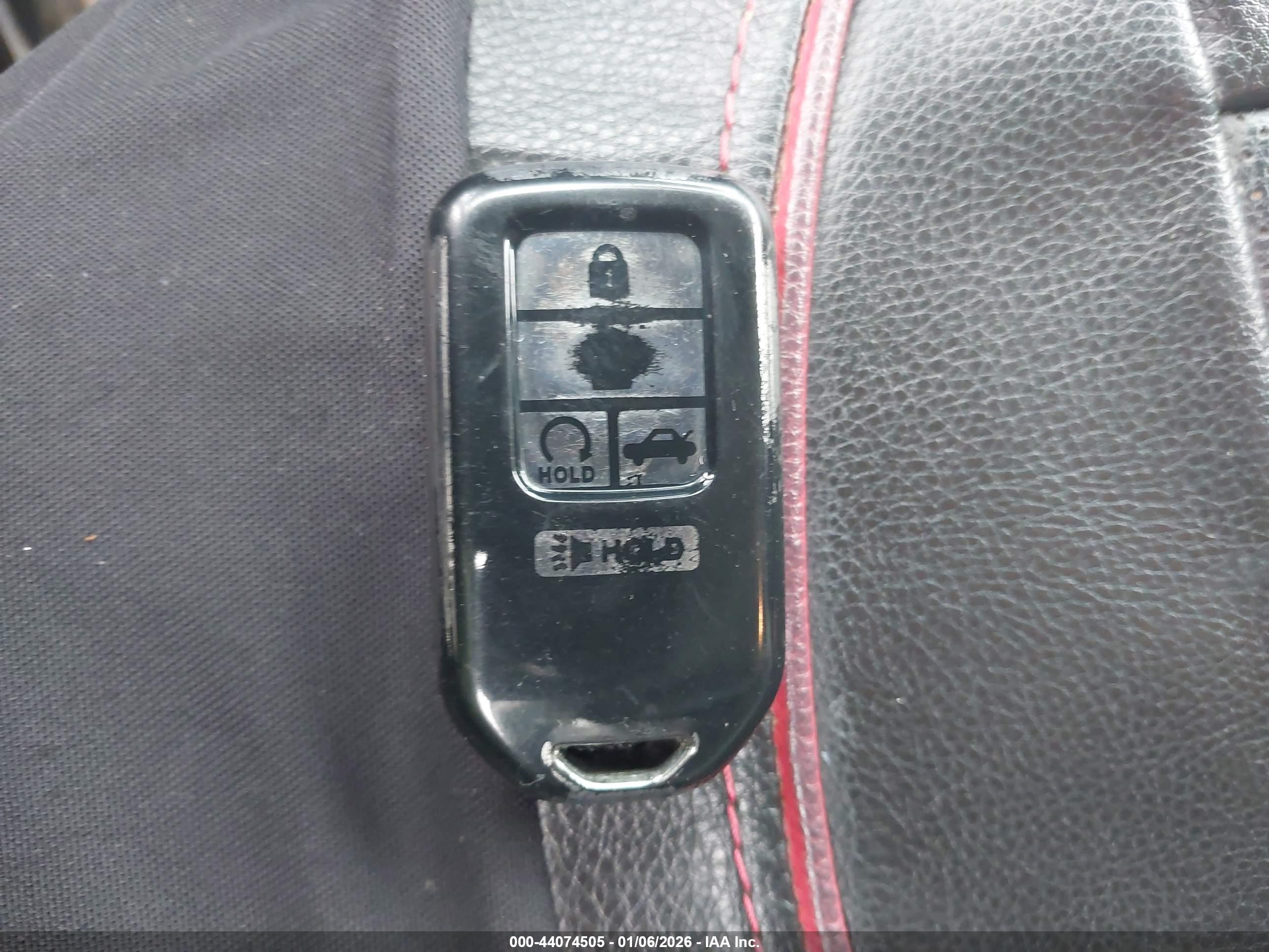 HONDA CR-V image 11