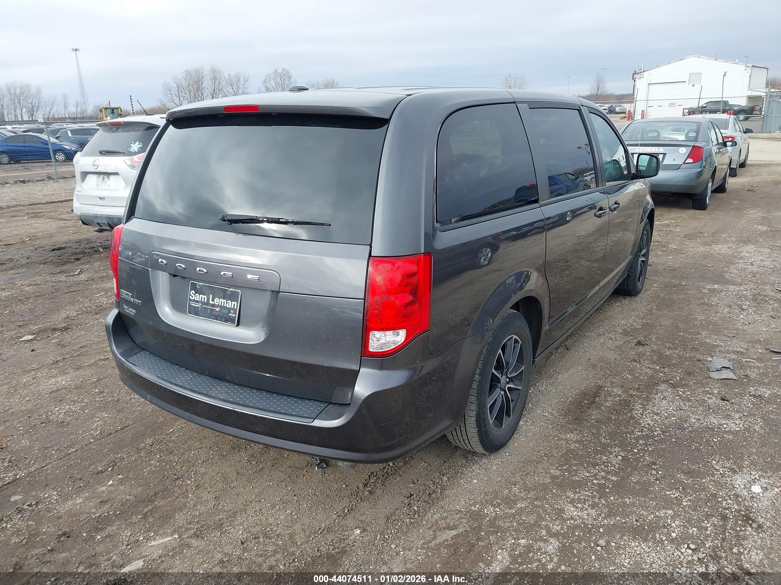 DODGE GRAND image 4