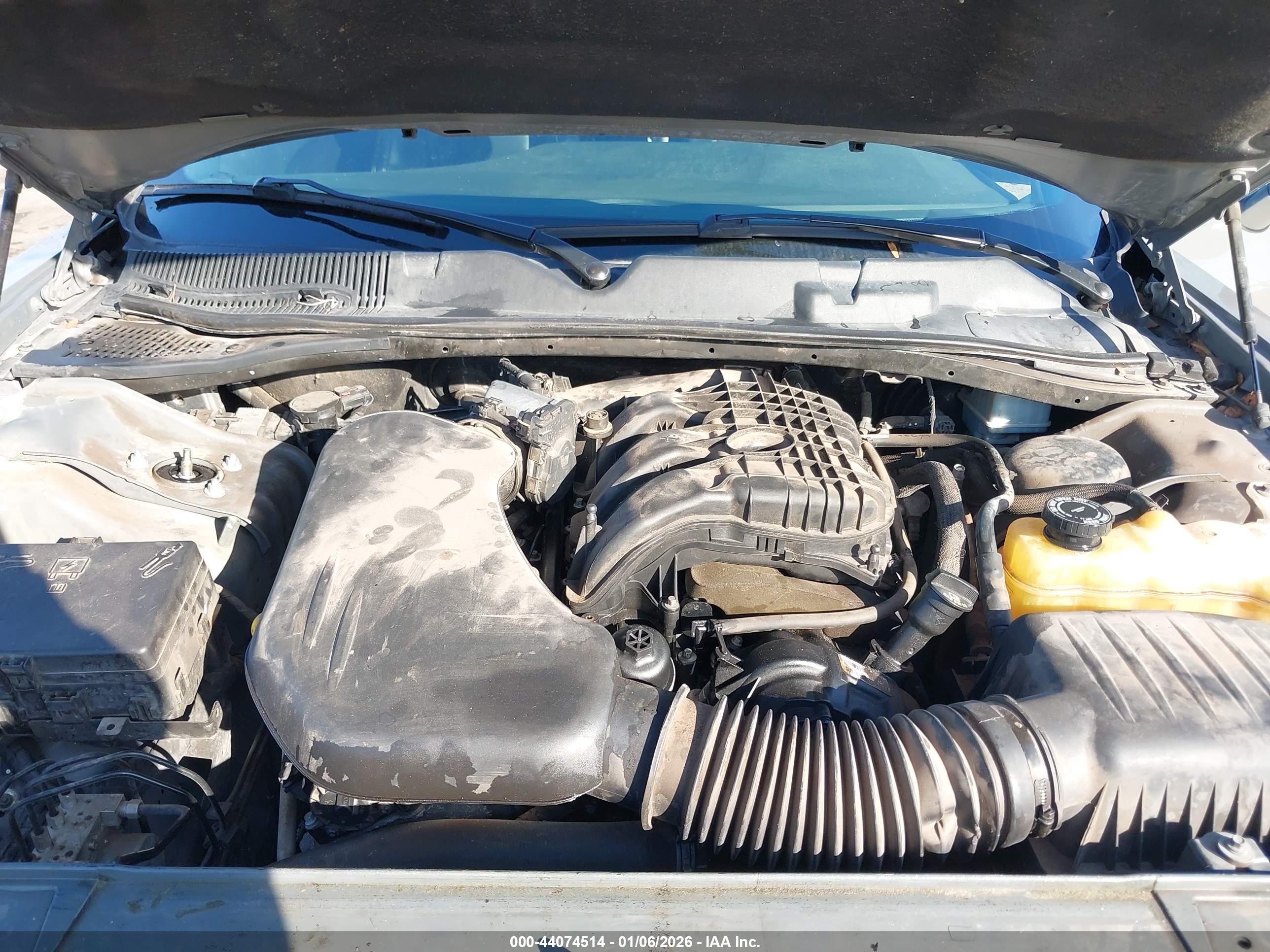 DODGE CHALLENGER image 10