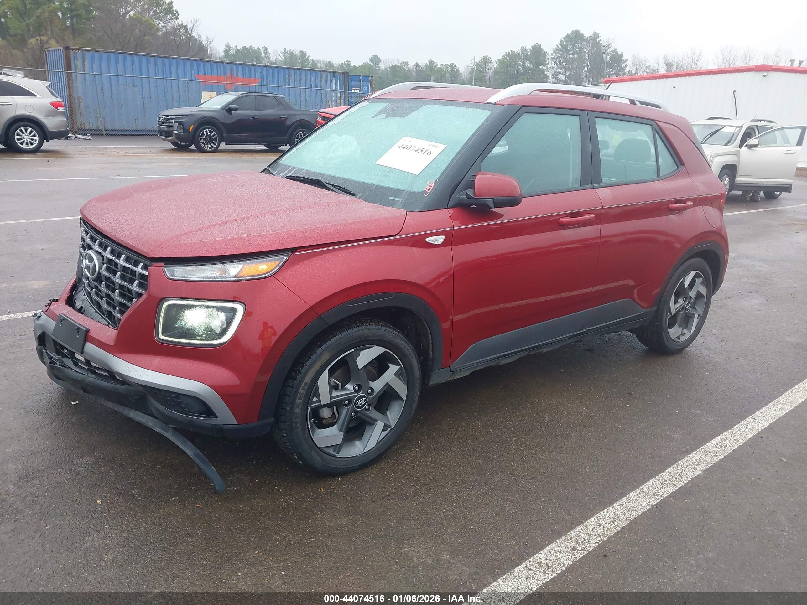 HYUNDAI VENUE image 2