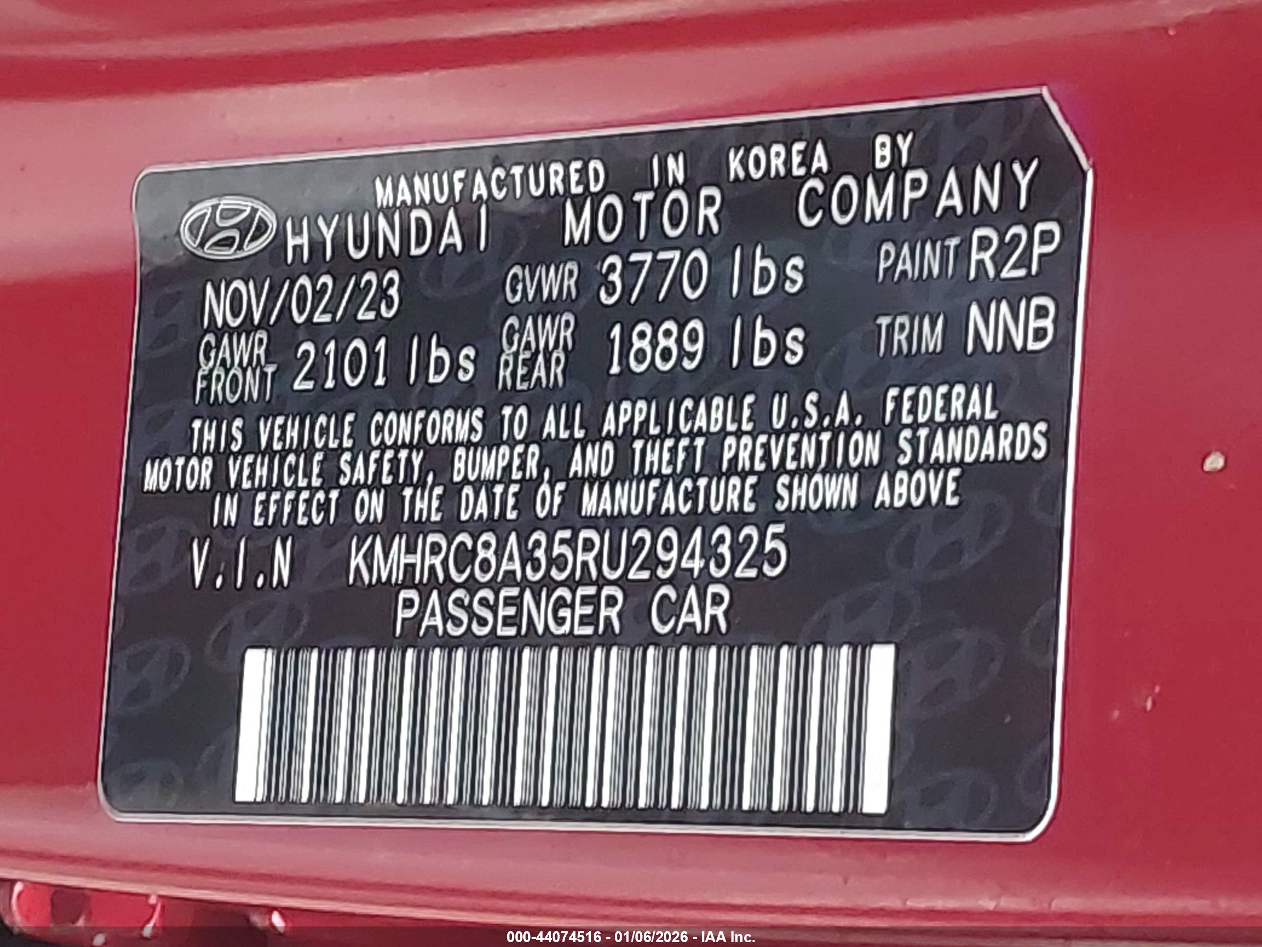 HYUNDAI VENUE image 9