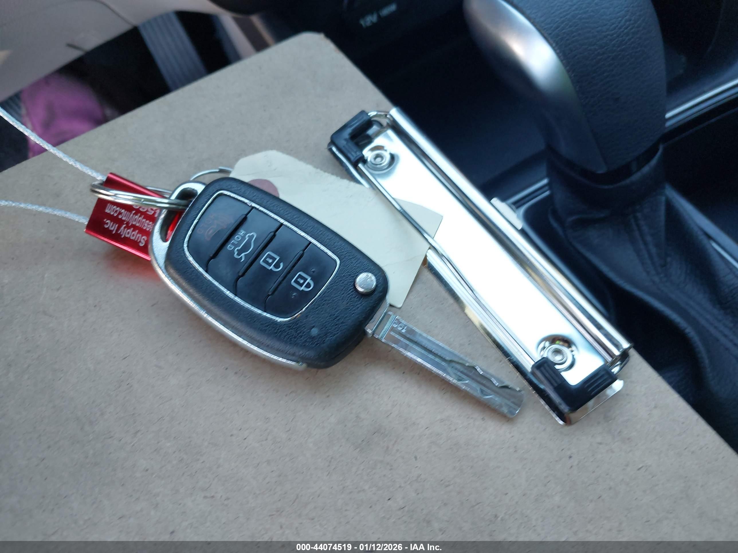 HYUNDAI SONATA image 11