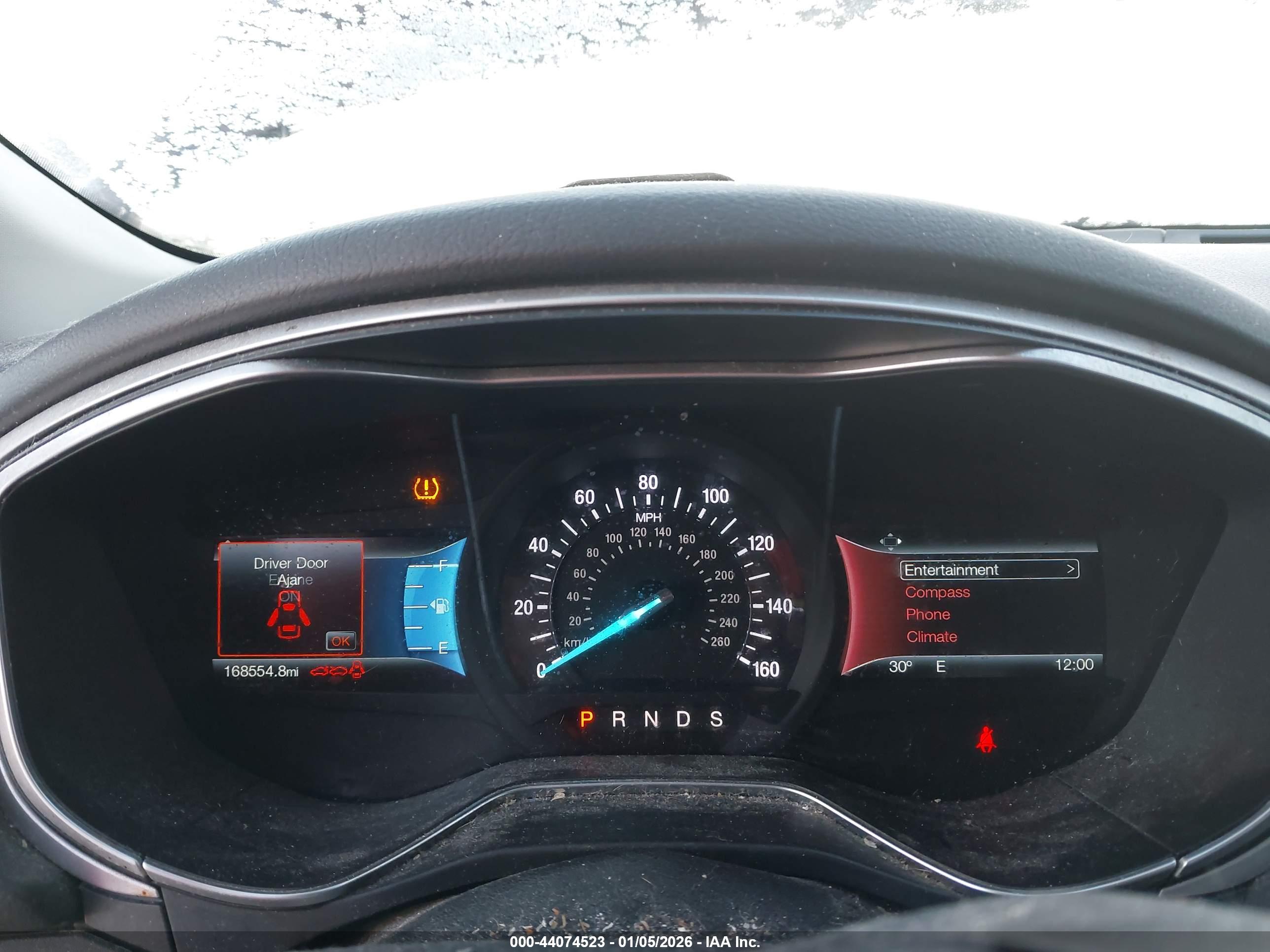 FORD FUSION image 7