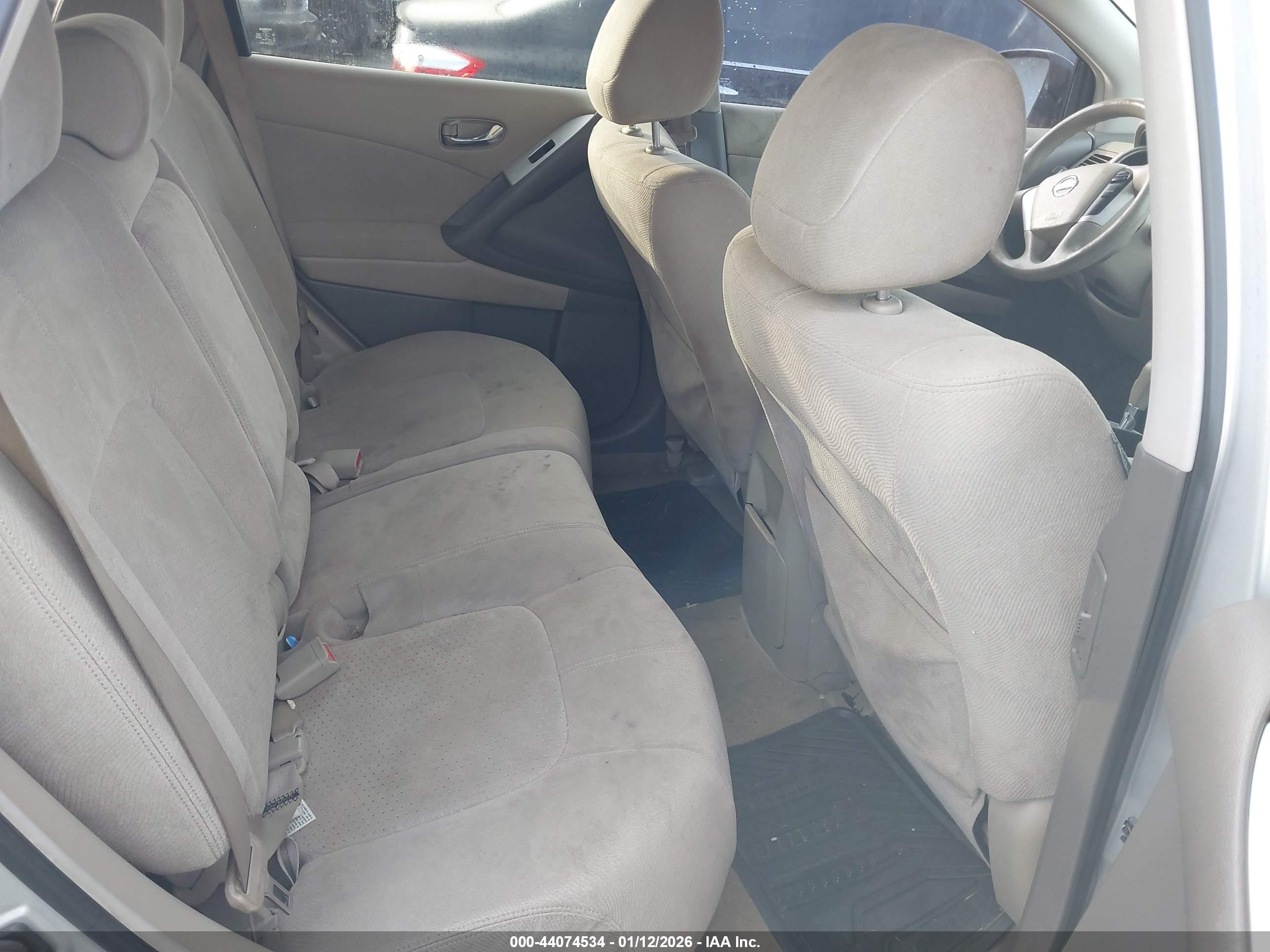 NISSAN MURANO image 8