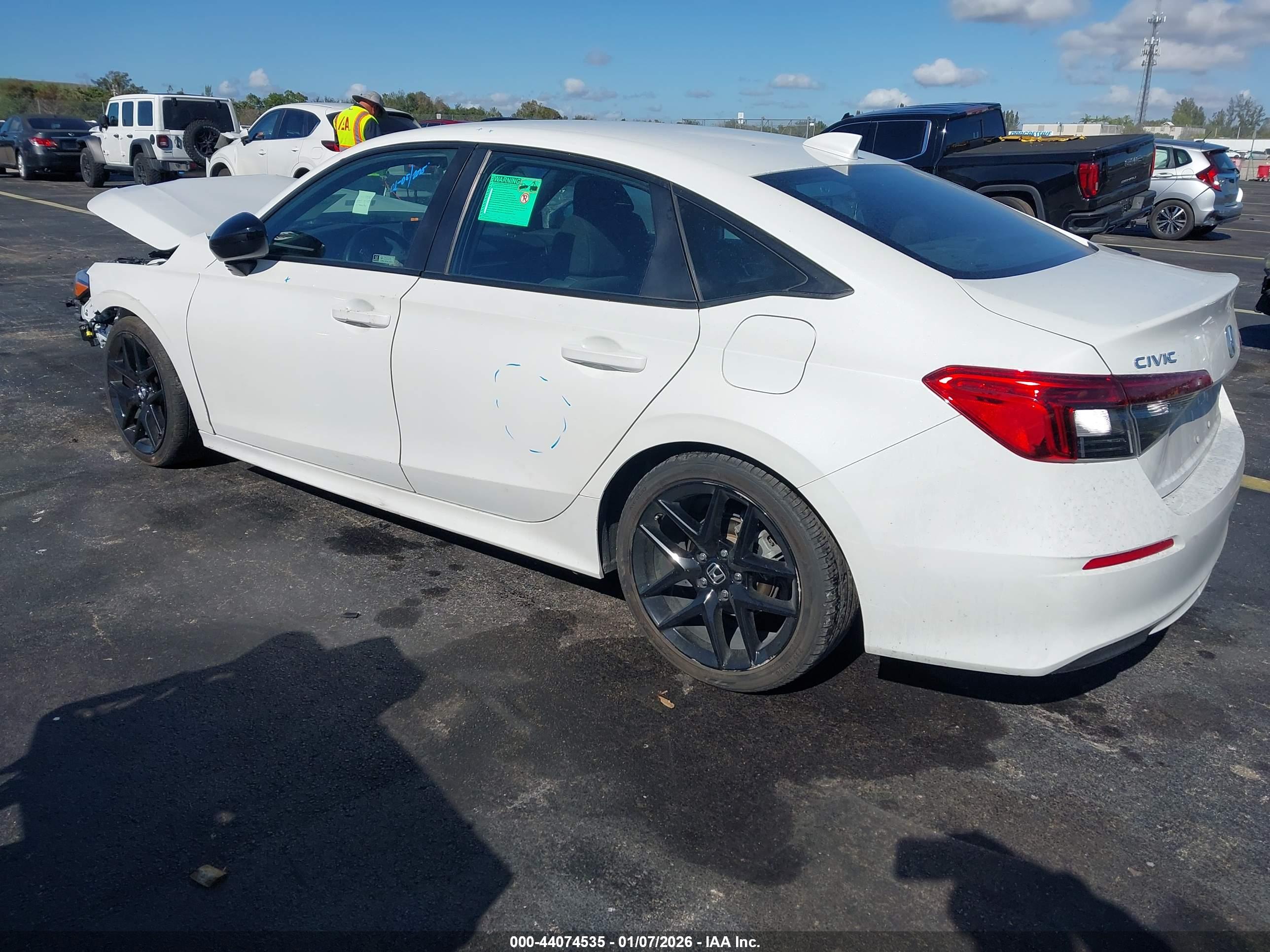 HONDA CIVIC image 3