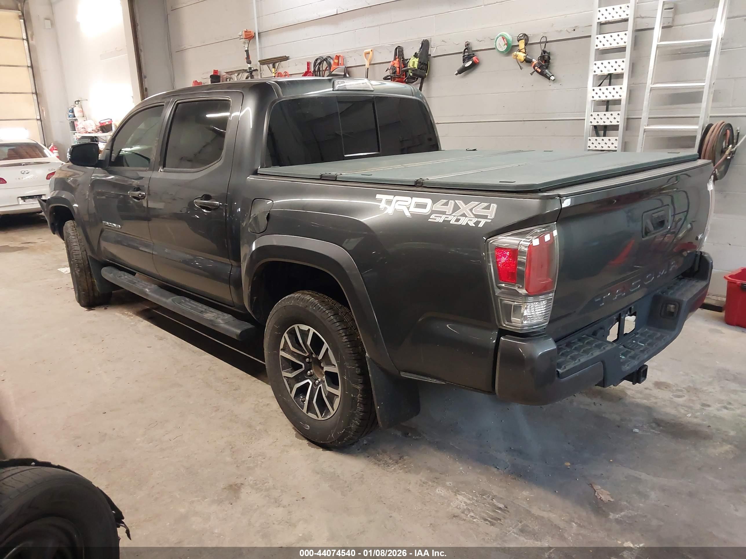 TOYOTA TACOMA image 3