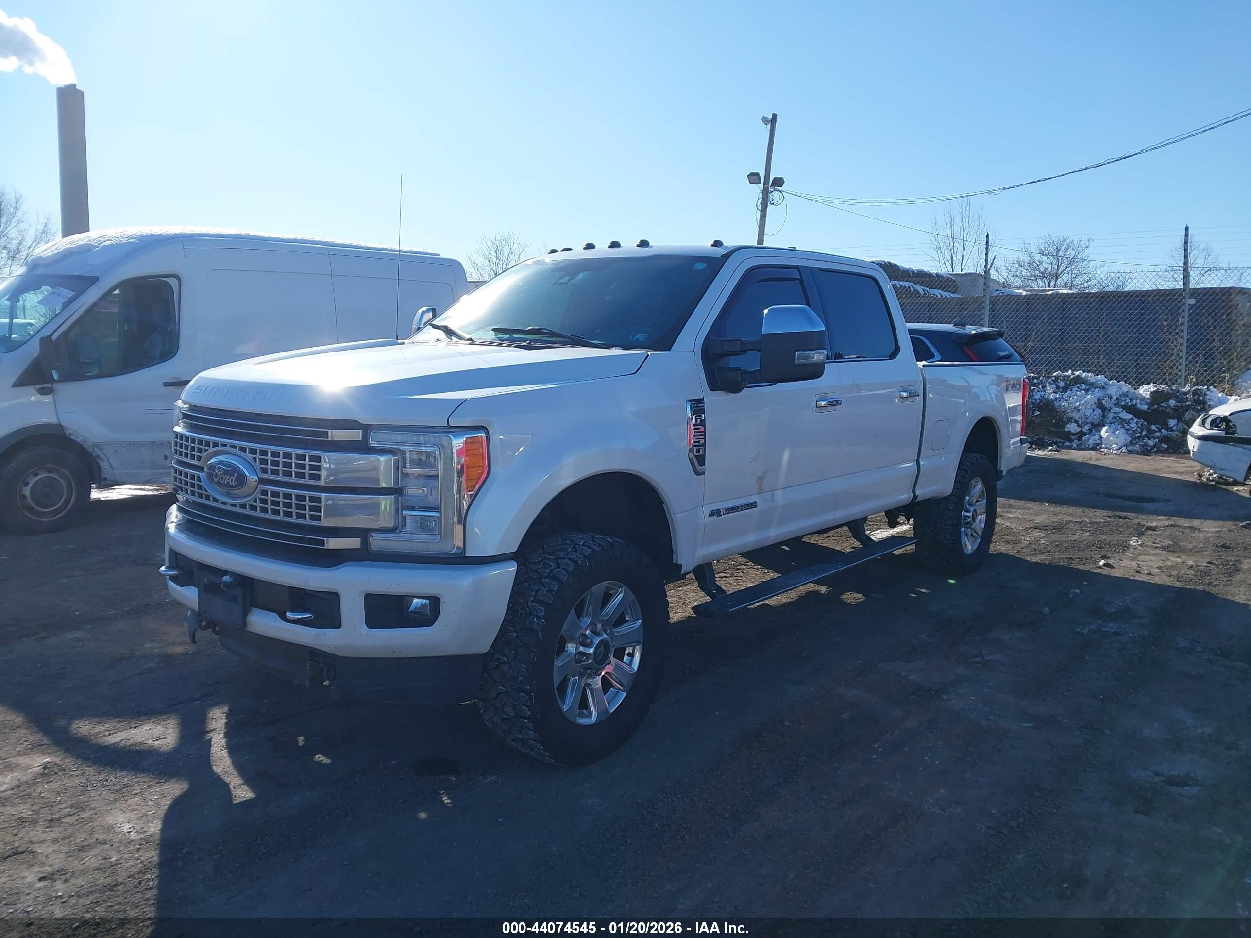 FORD F-250 image 2