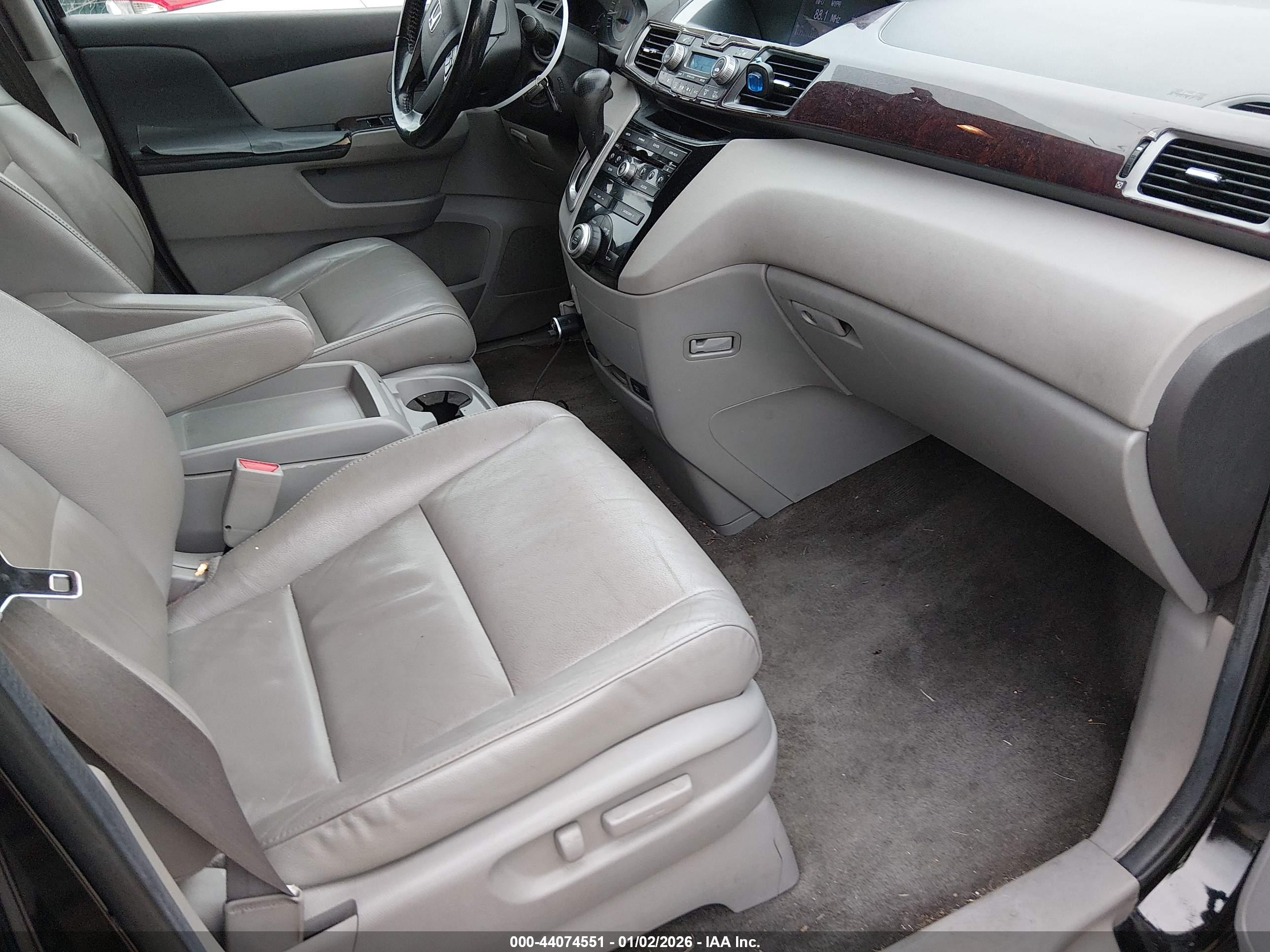 HONDA ODYSSEY image 5