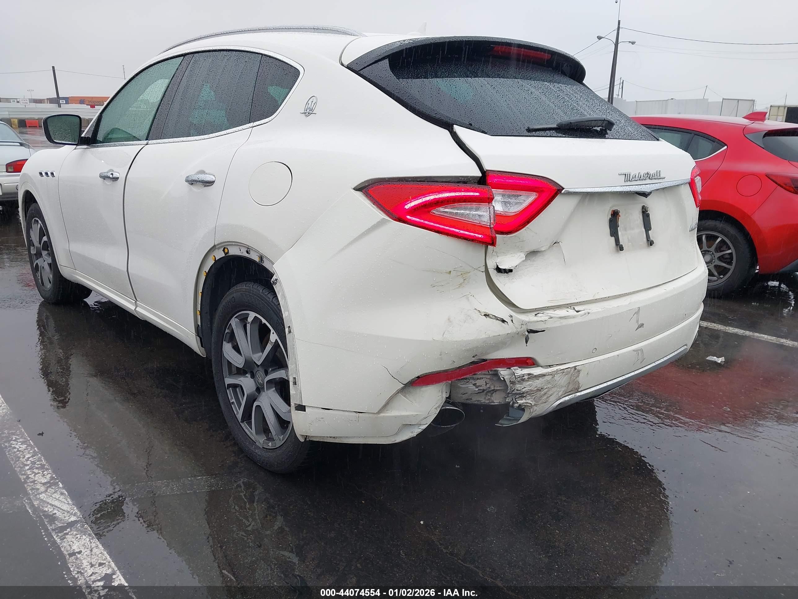 MASERATI LEVANTE image 6