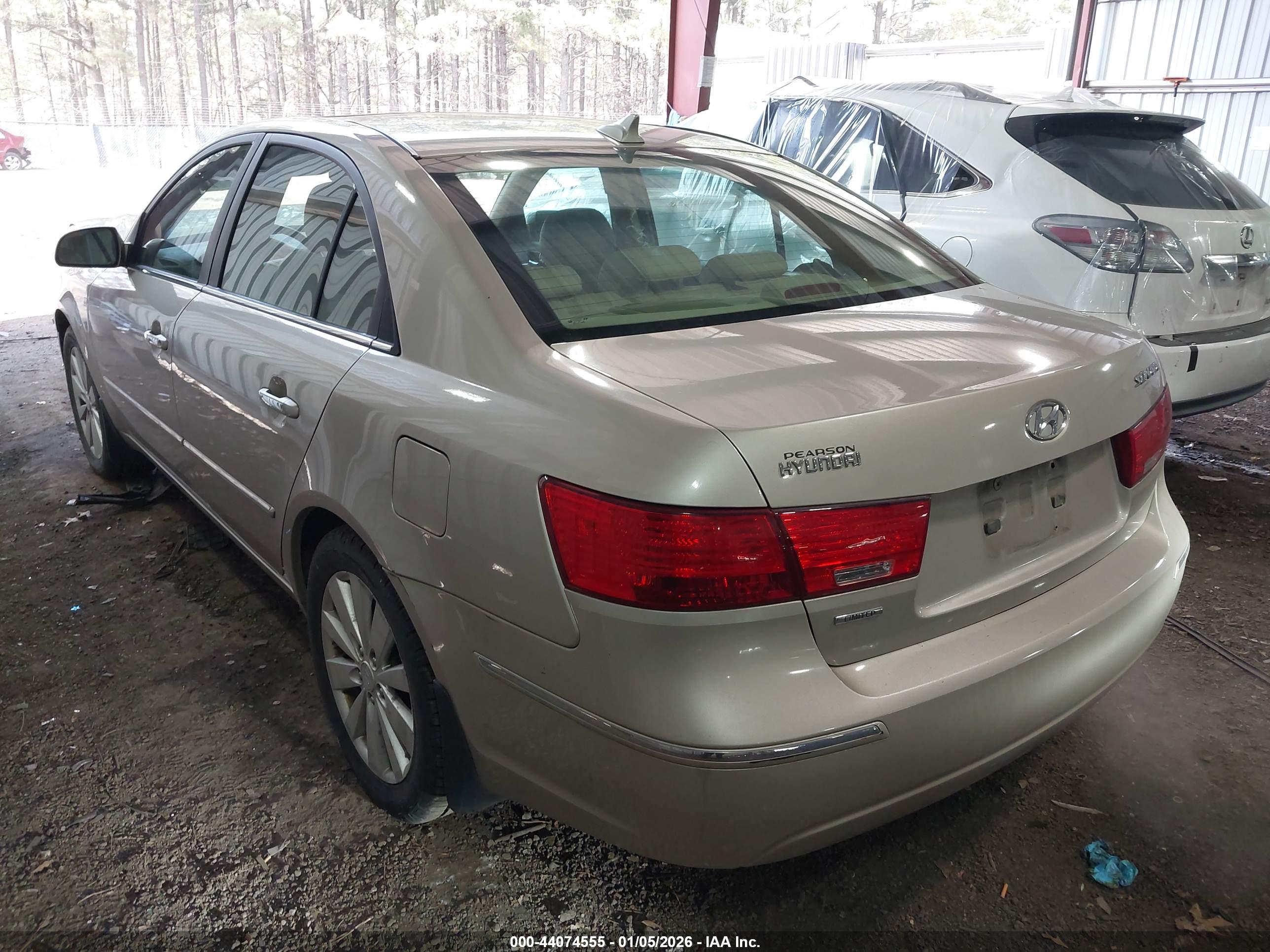 HYUNDAI SONATA image 3