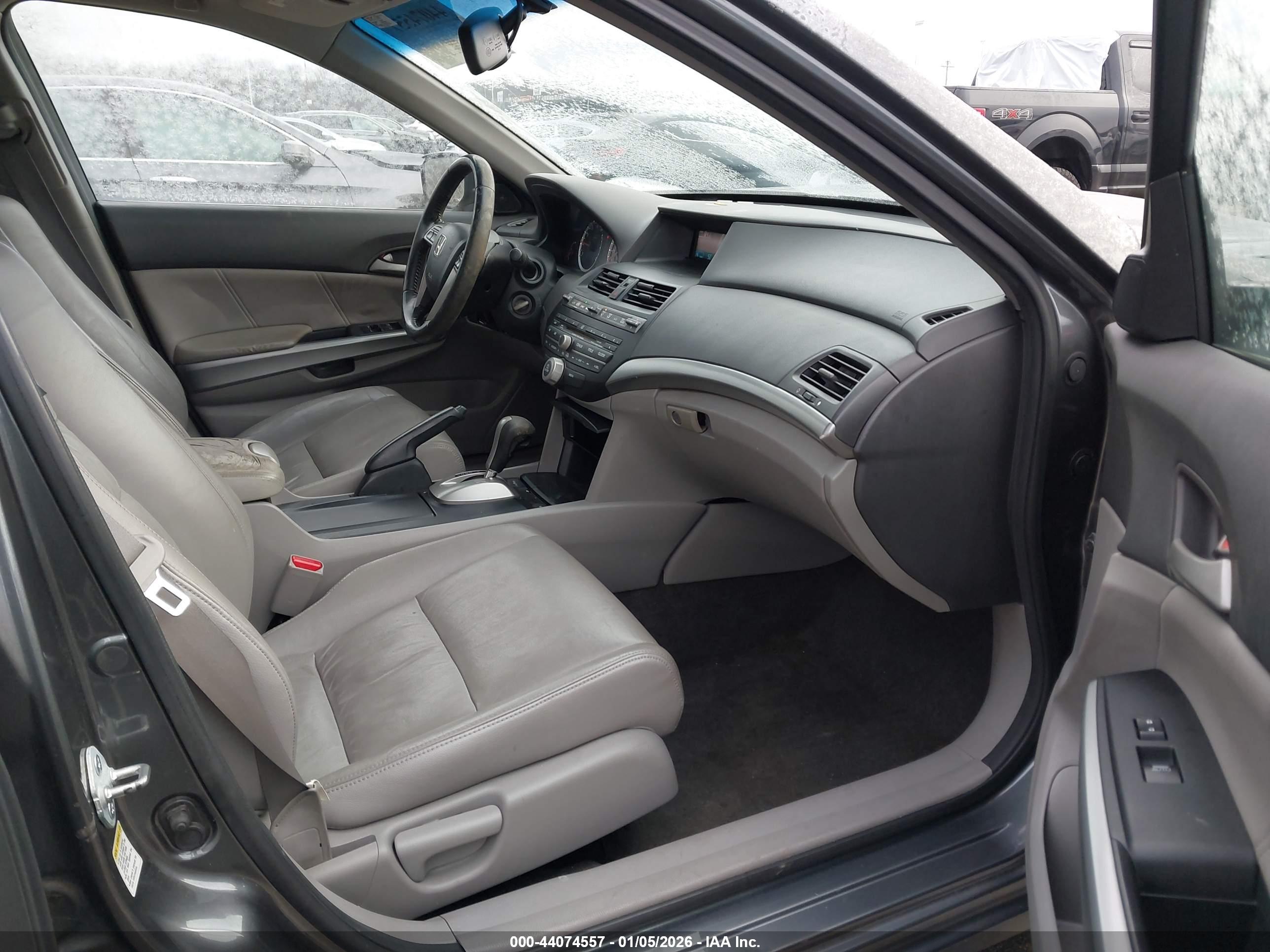 HONDA ACCORD image 5