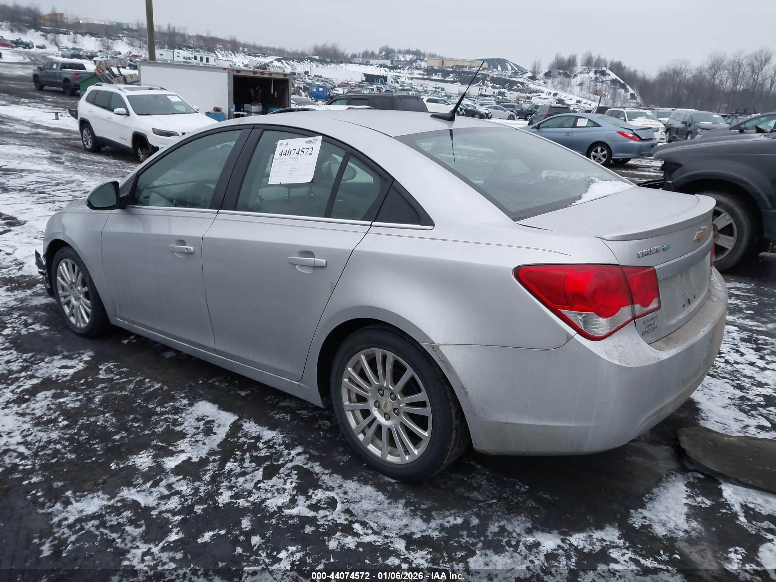 CHEVROLET CRUZE image 3