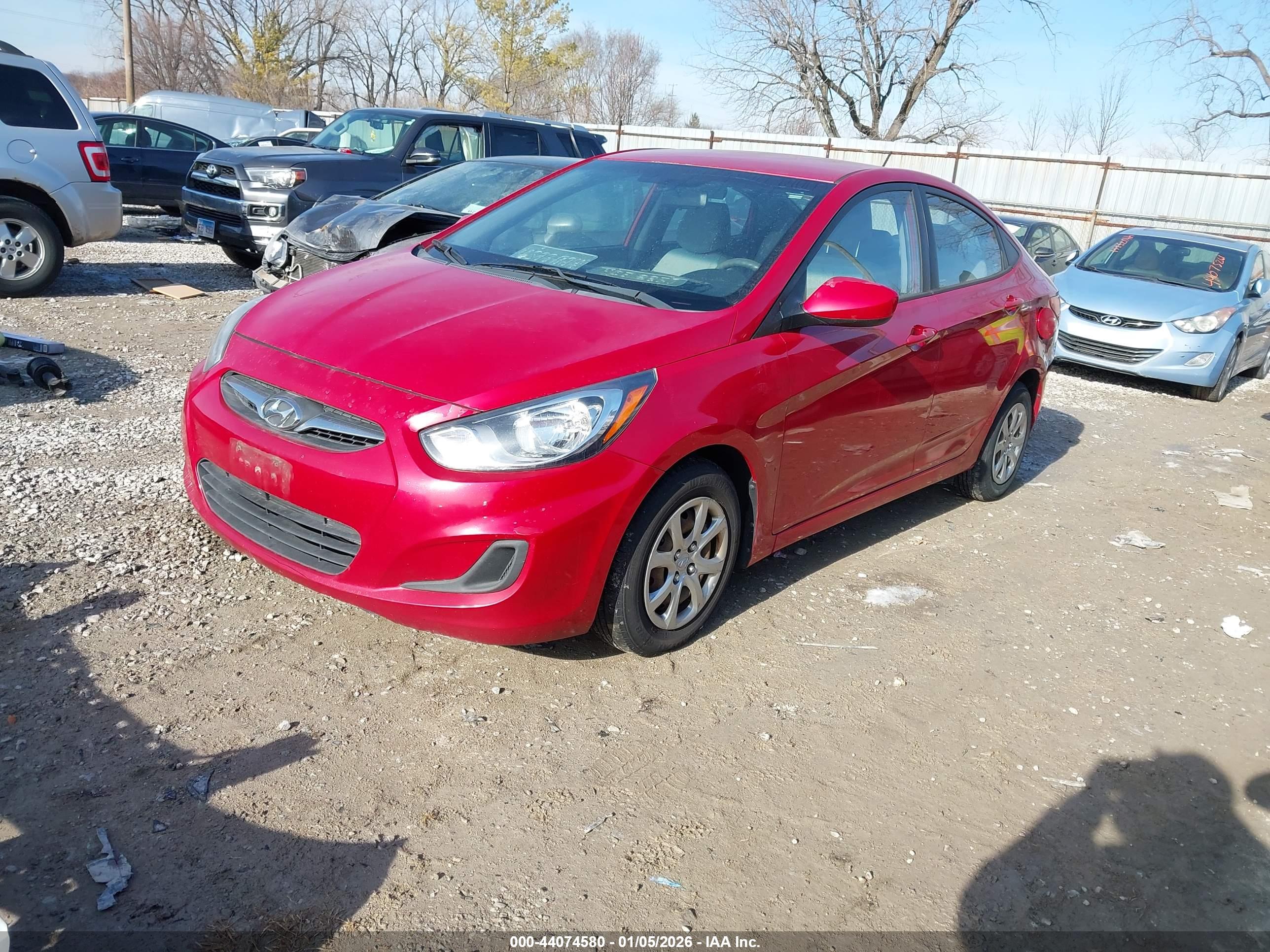 HYUNDAI ACCENT image 2