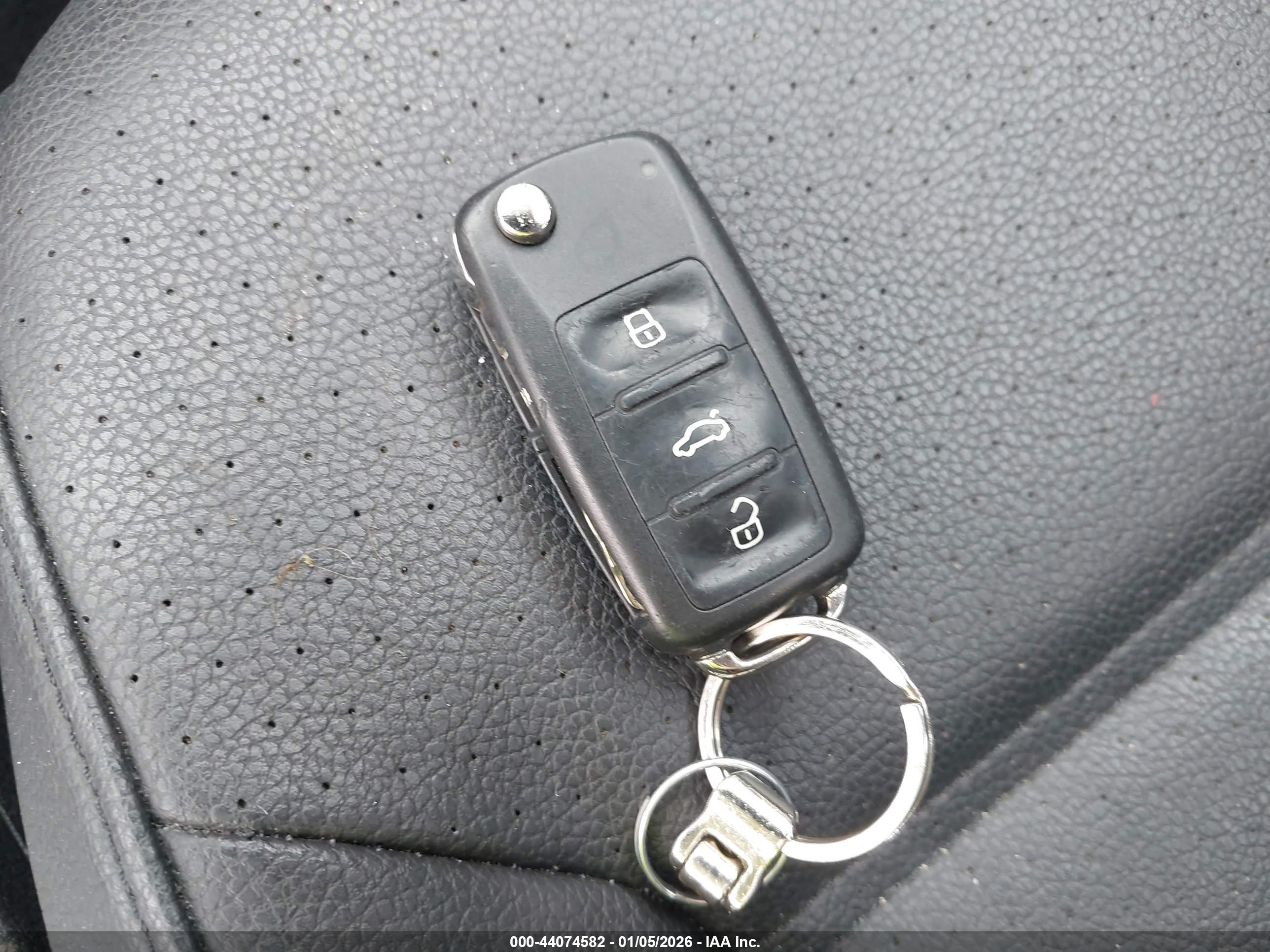 VOLKSWAGEN JETTA image 11