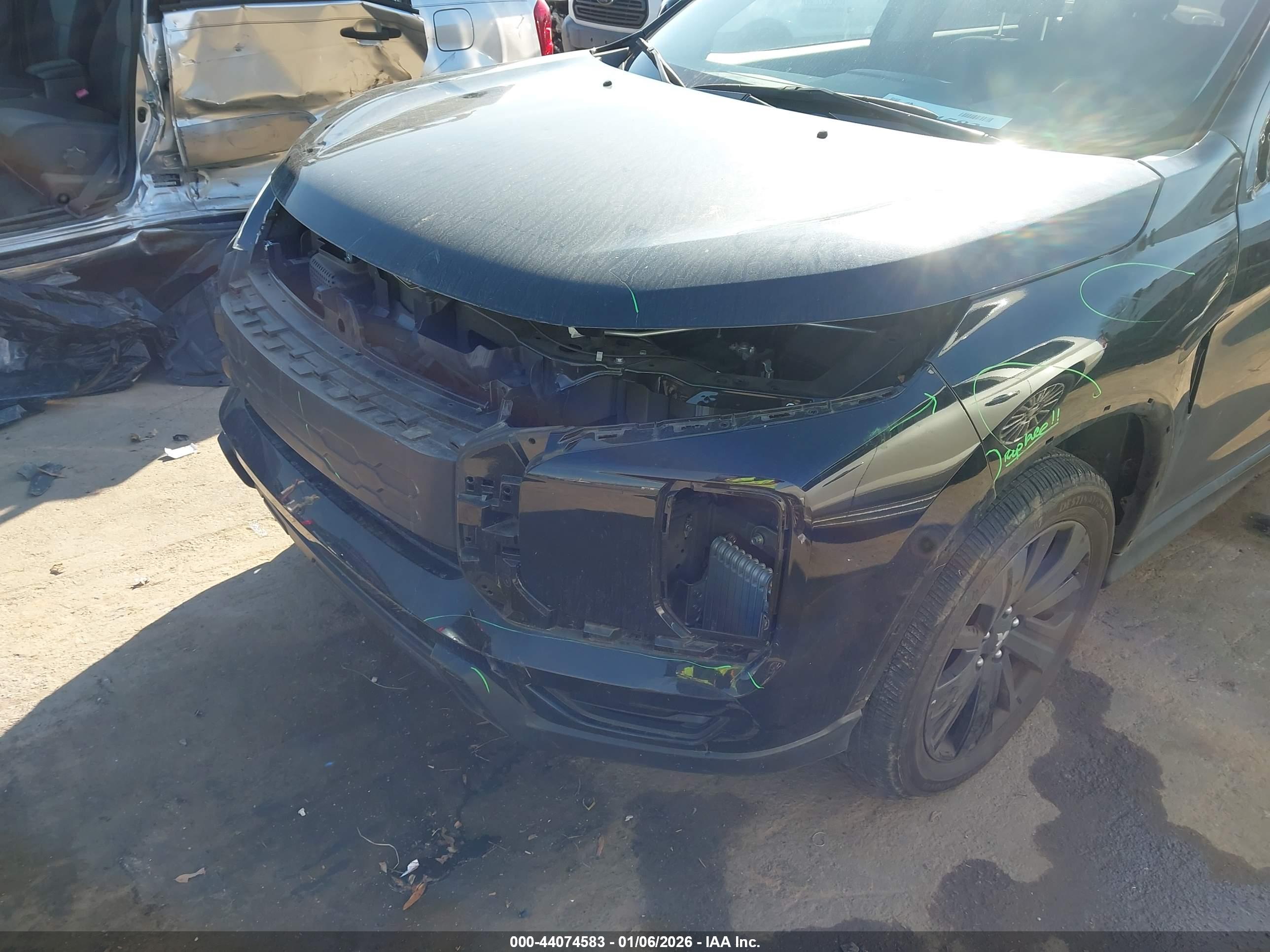 MITSUBISHI OUTLANDER image 6