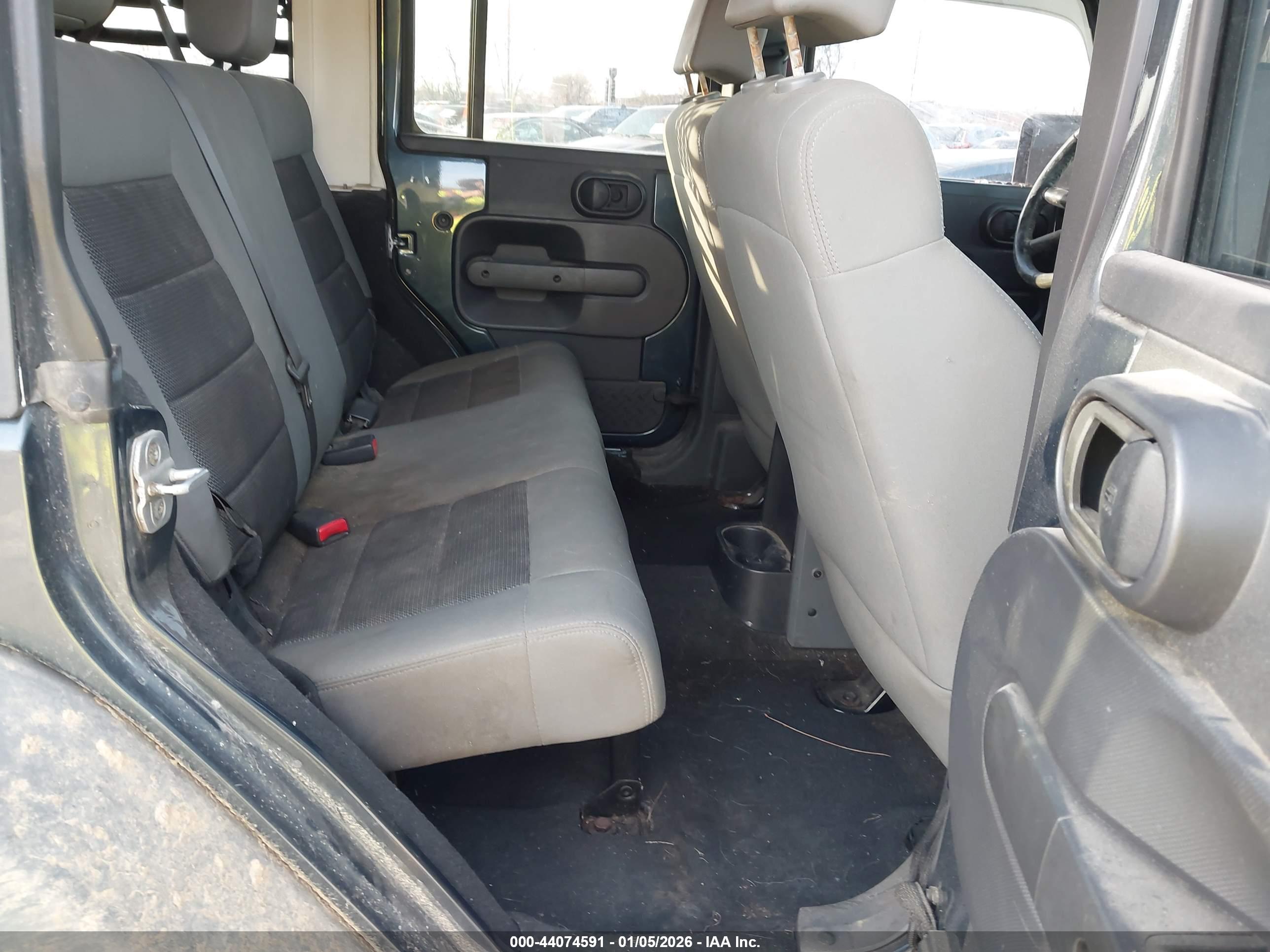 JEEP WRANGLER image 8