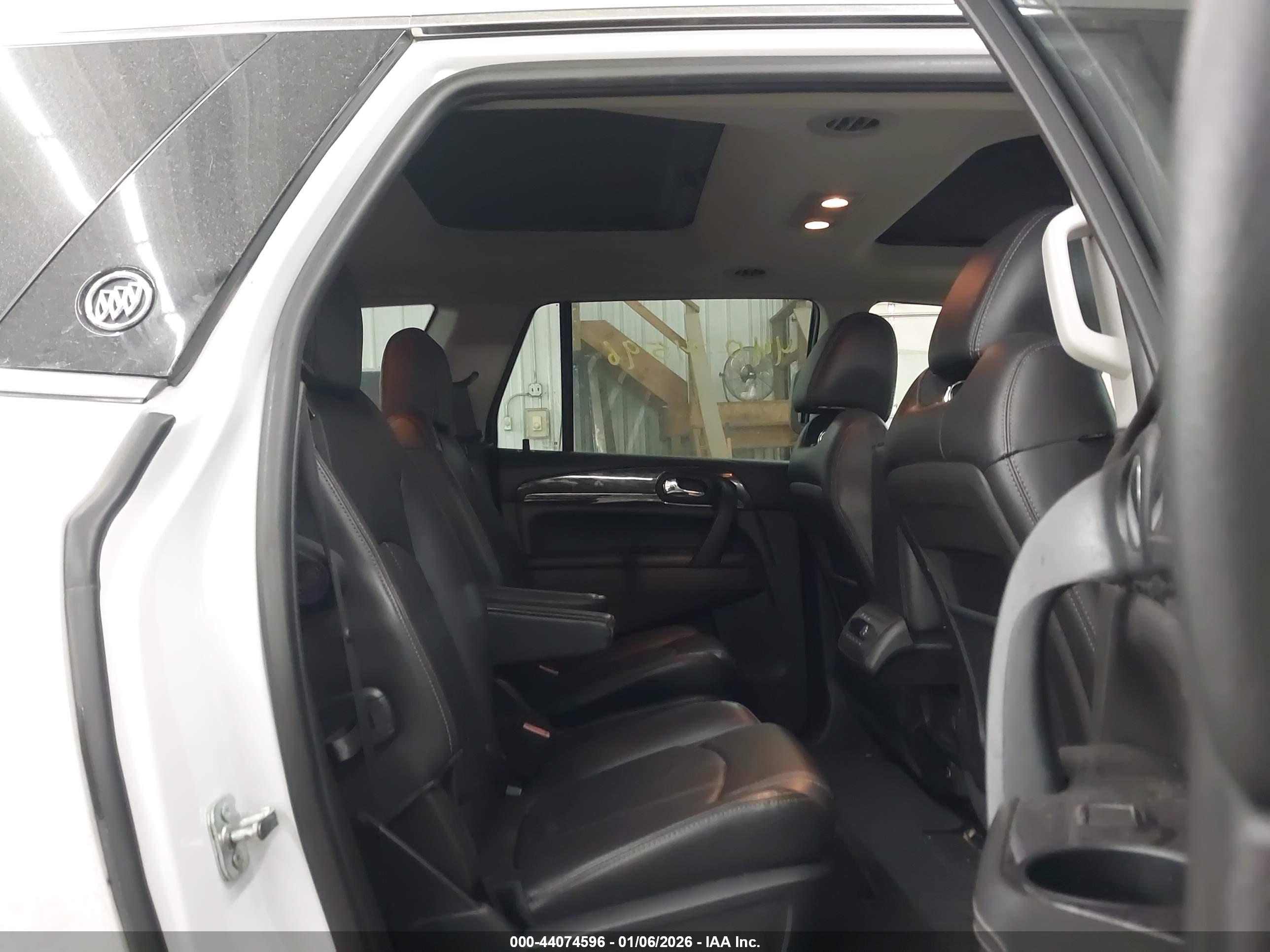 BUICK ENCLAVE image 8