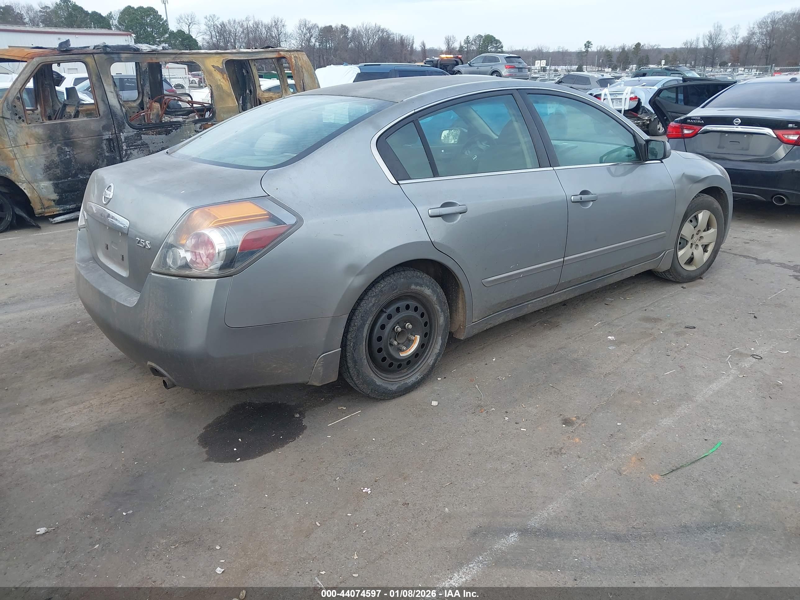 NISSAN ALTIMA image 4