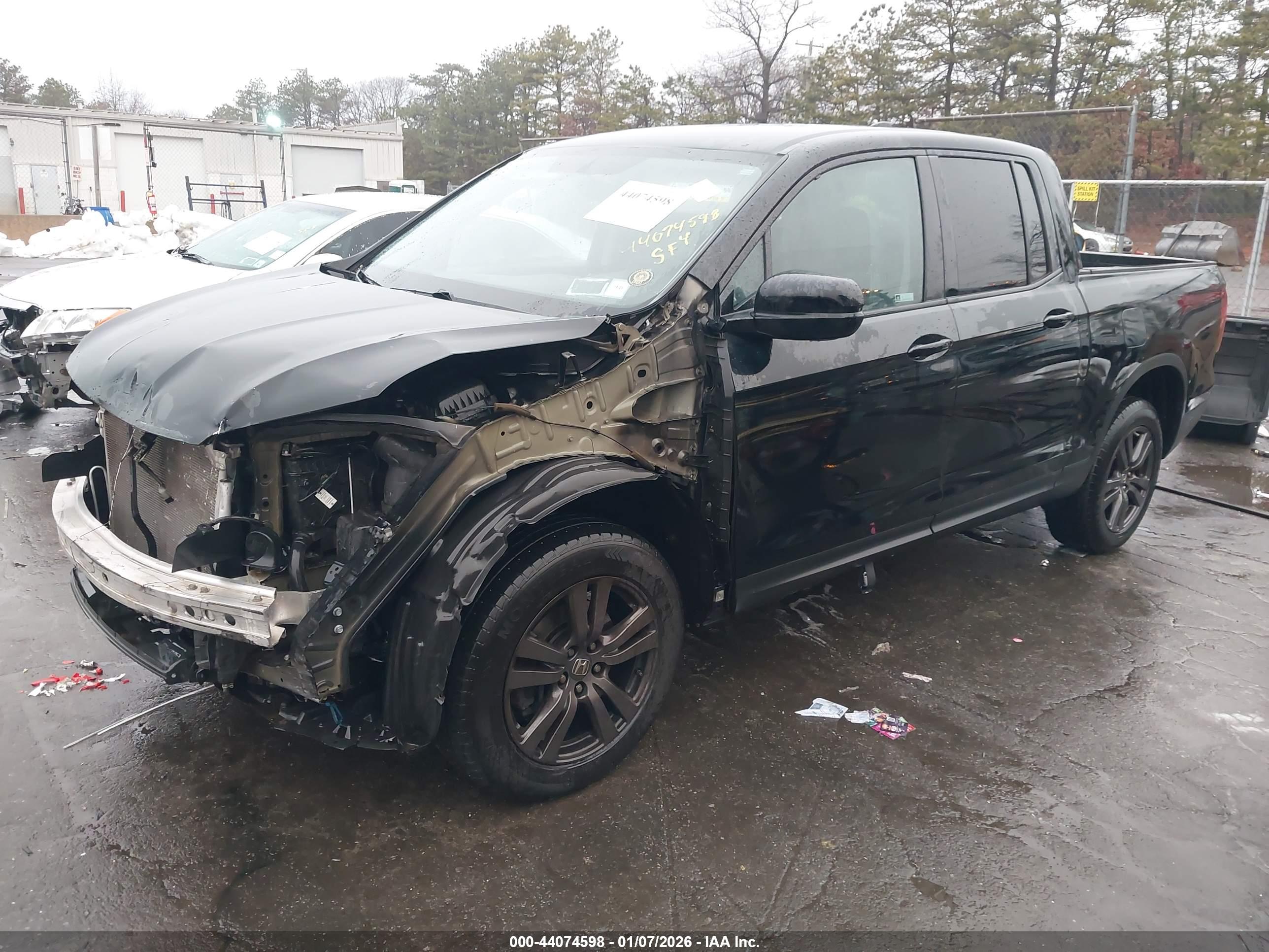 HONDA RIDGELINE image 2