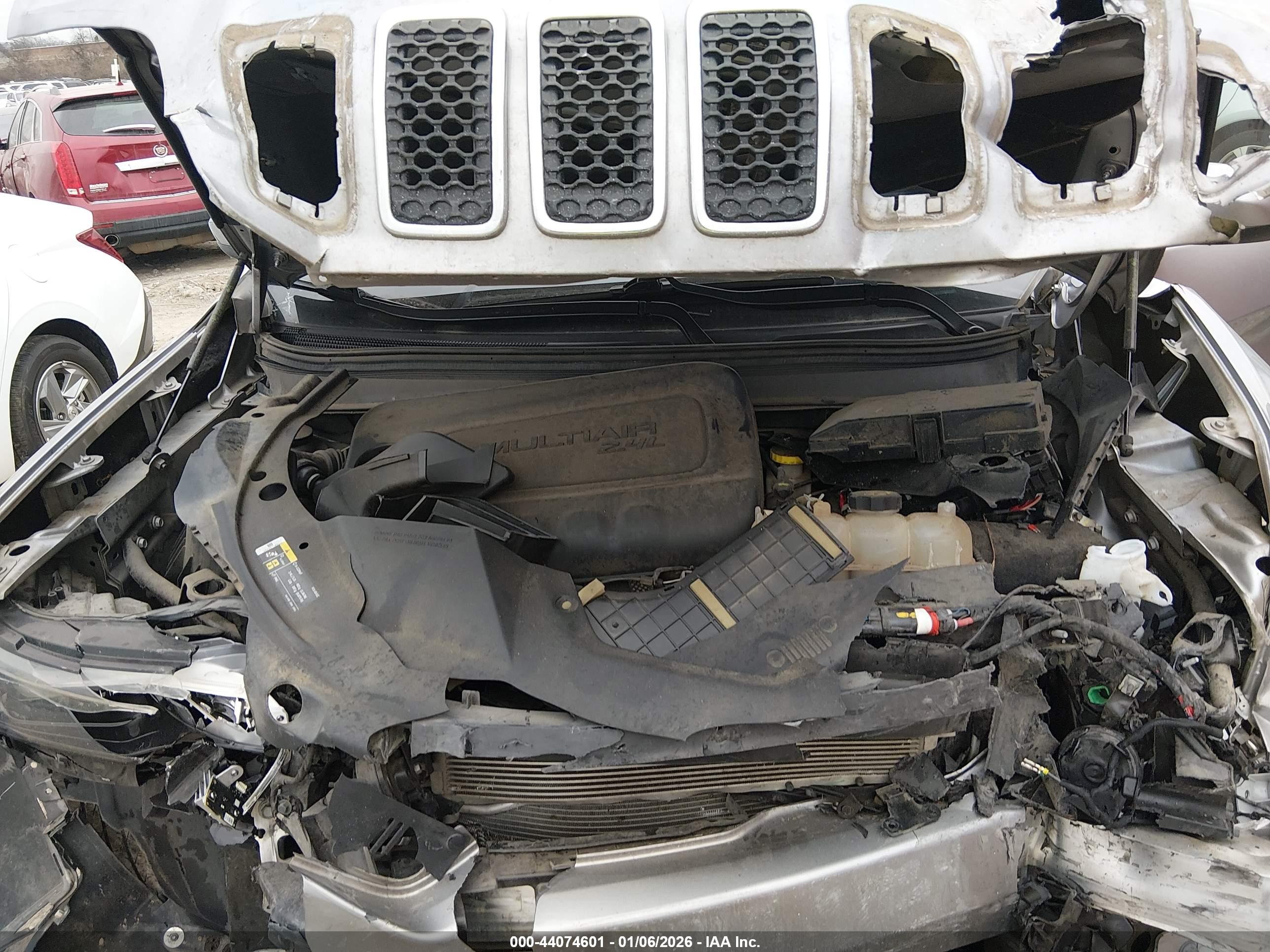 JEEP CHEROKEE image 10