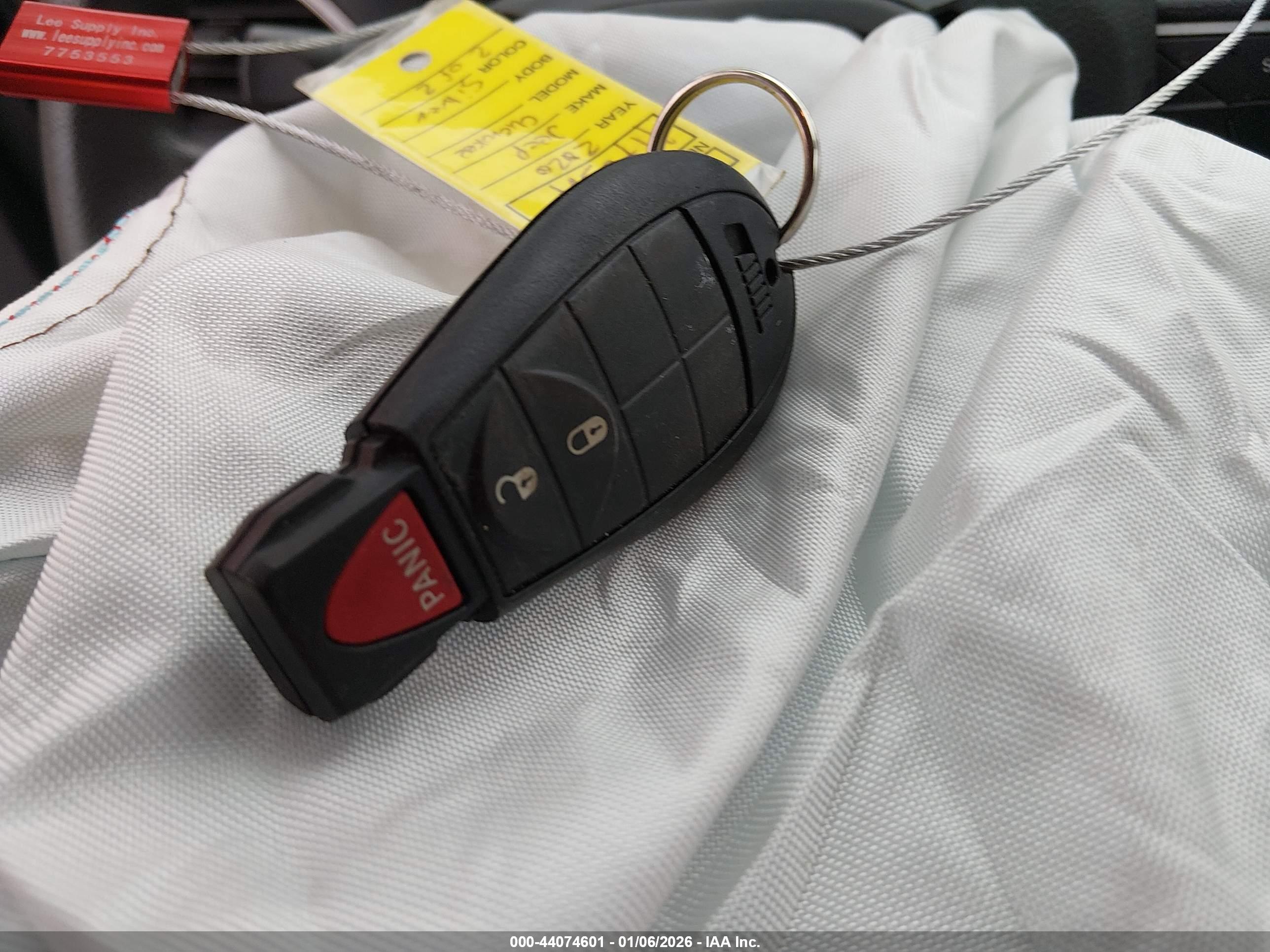 JEEP CHEROKEE image 11