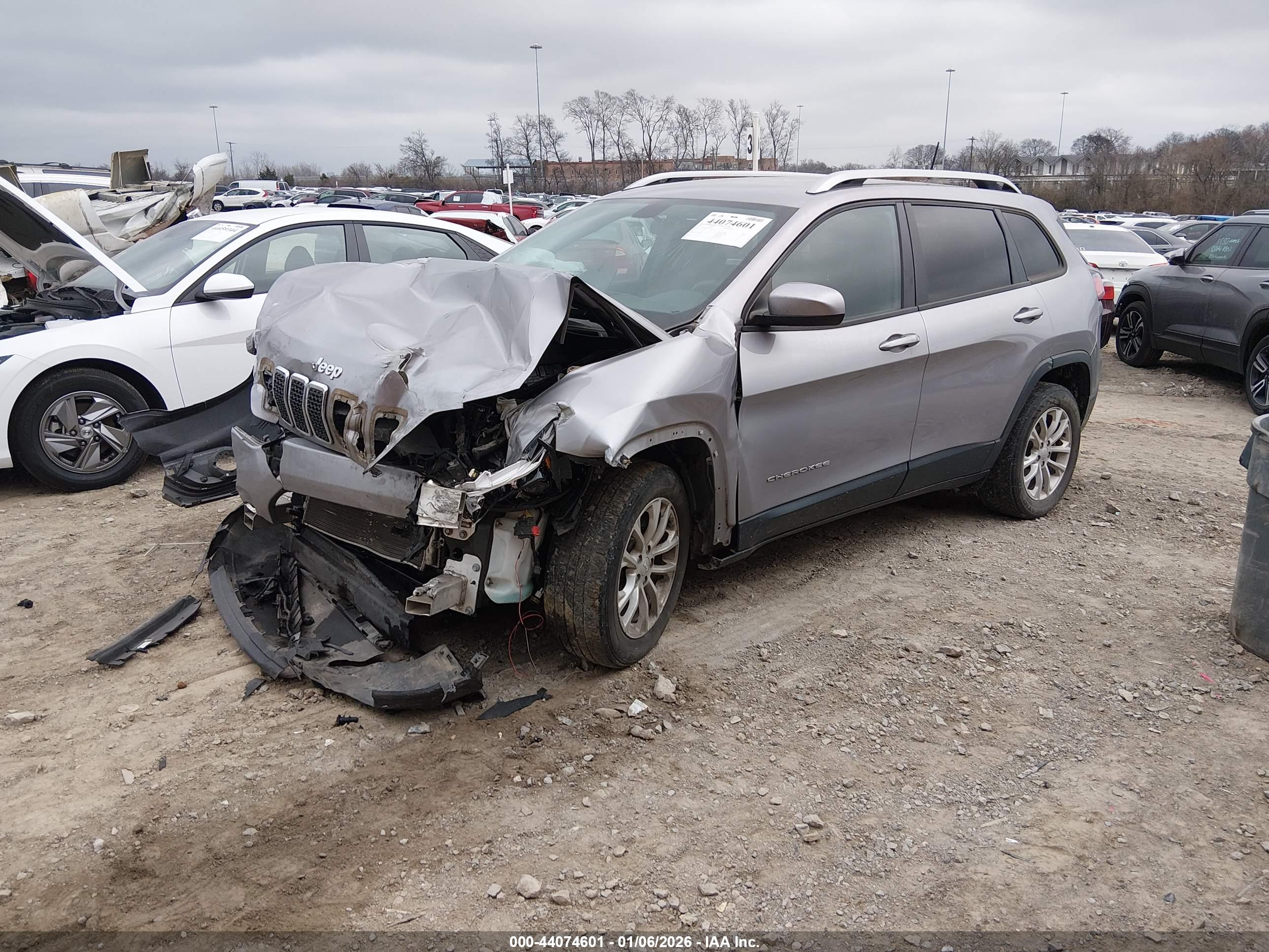JEEP CHEROKEE image 2