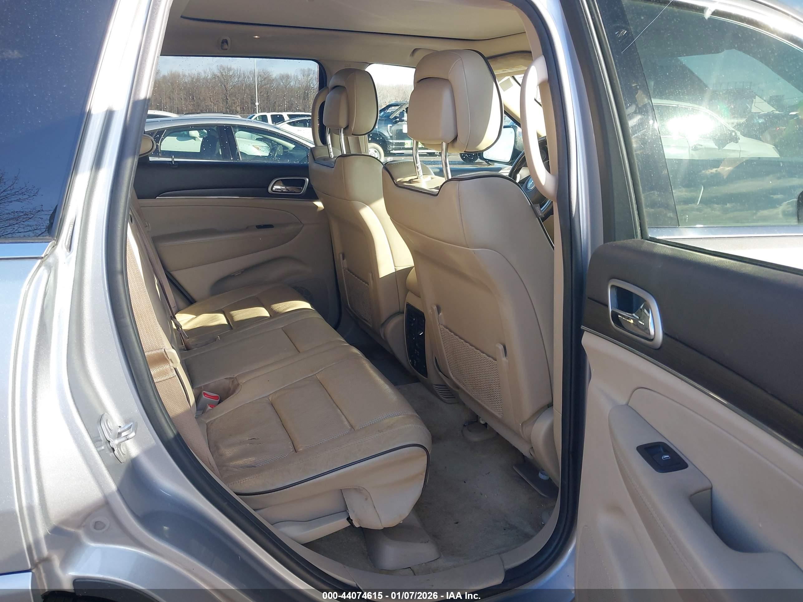JEEP GRAND image 8