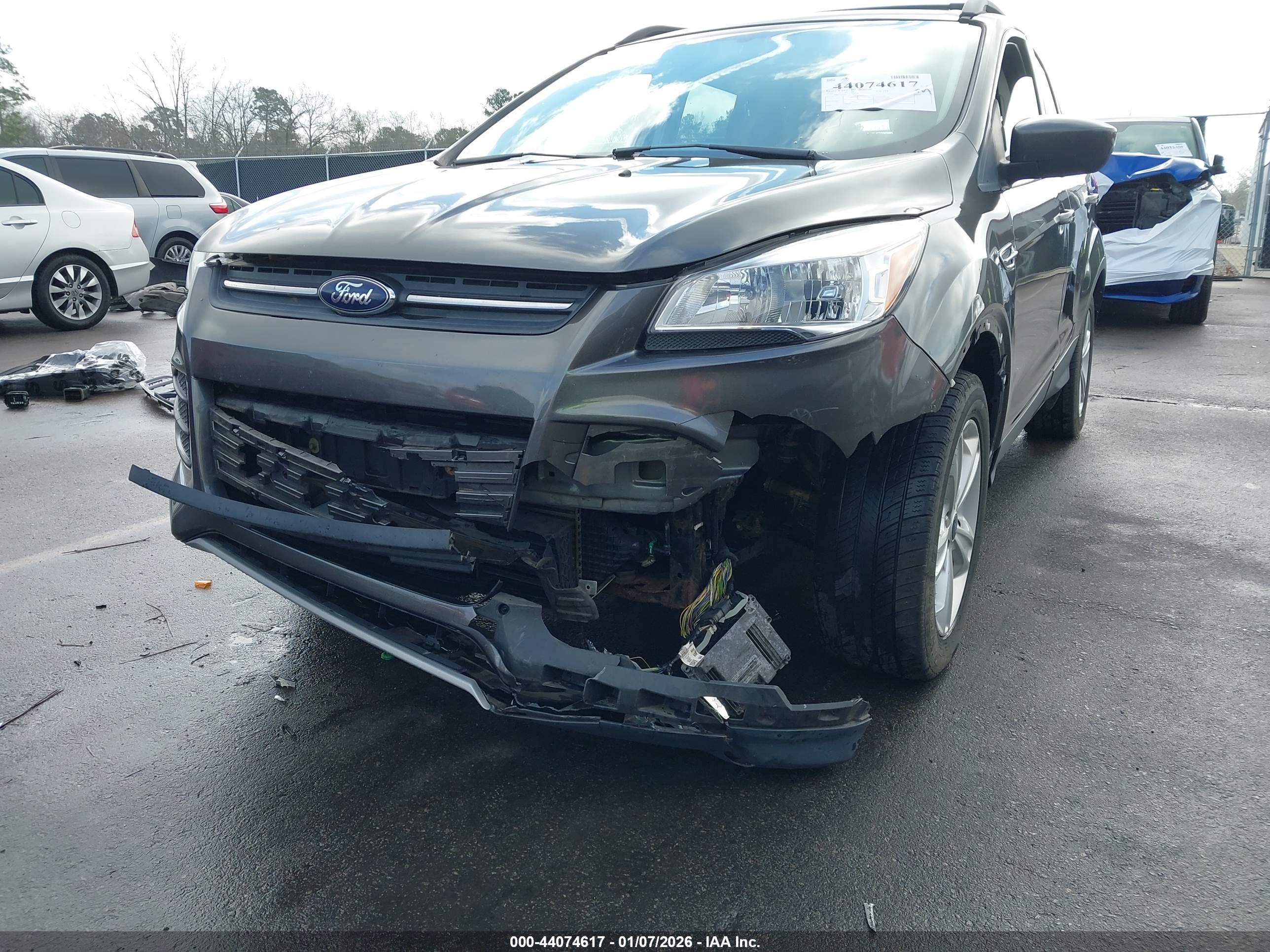 FORD ESCAPE image 6