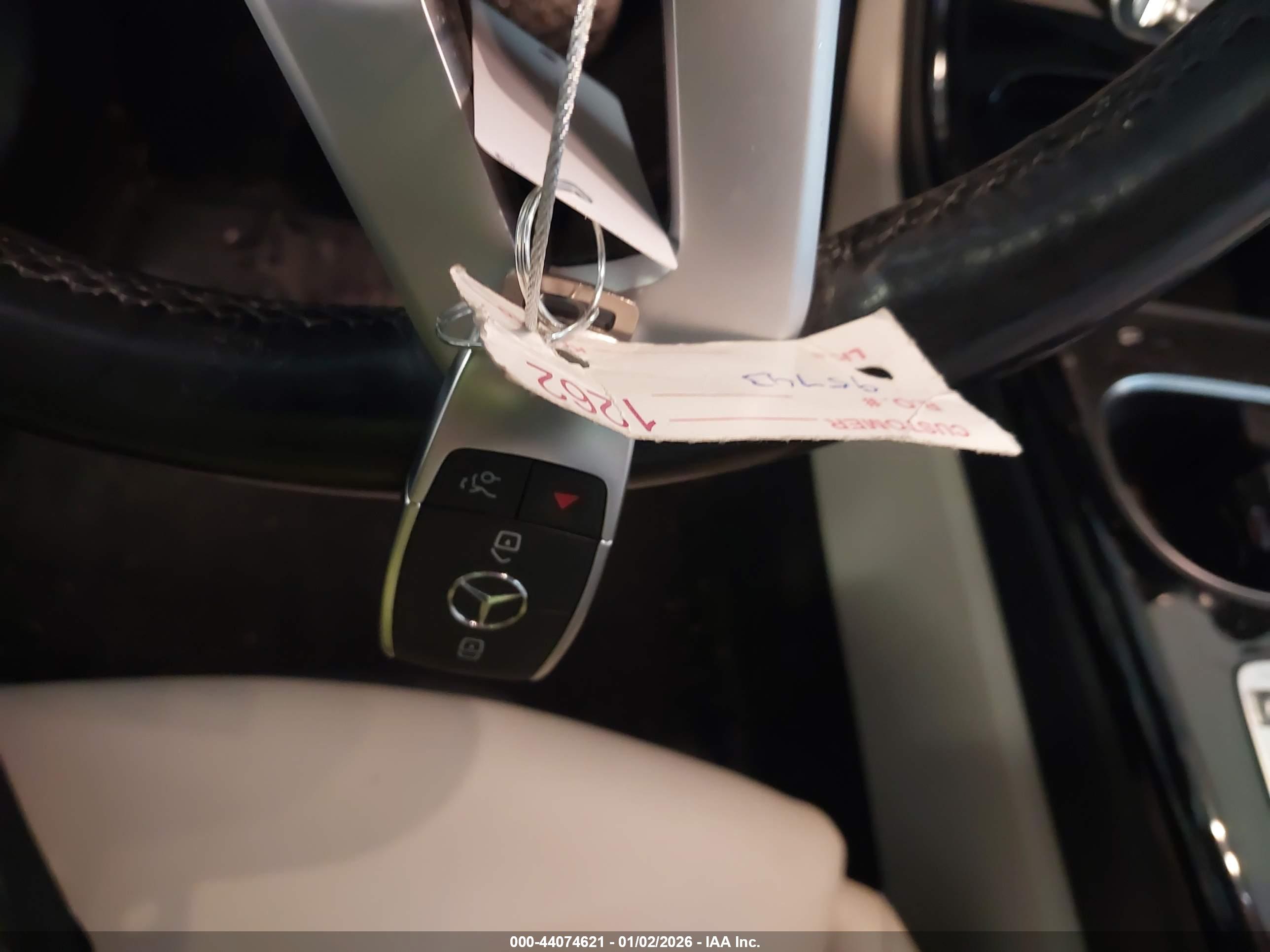 MERCEDES-BENZ A image 11