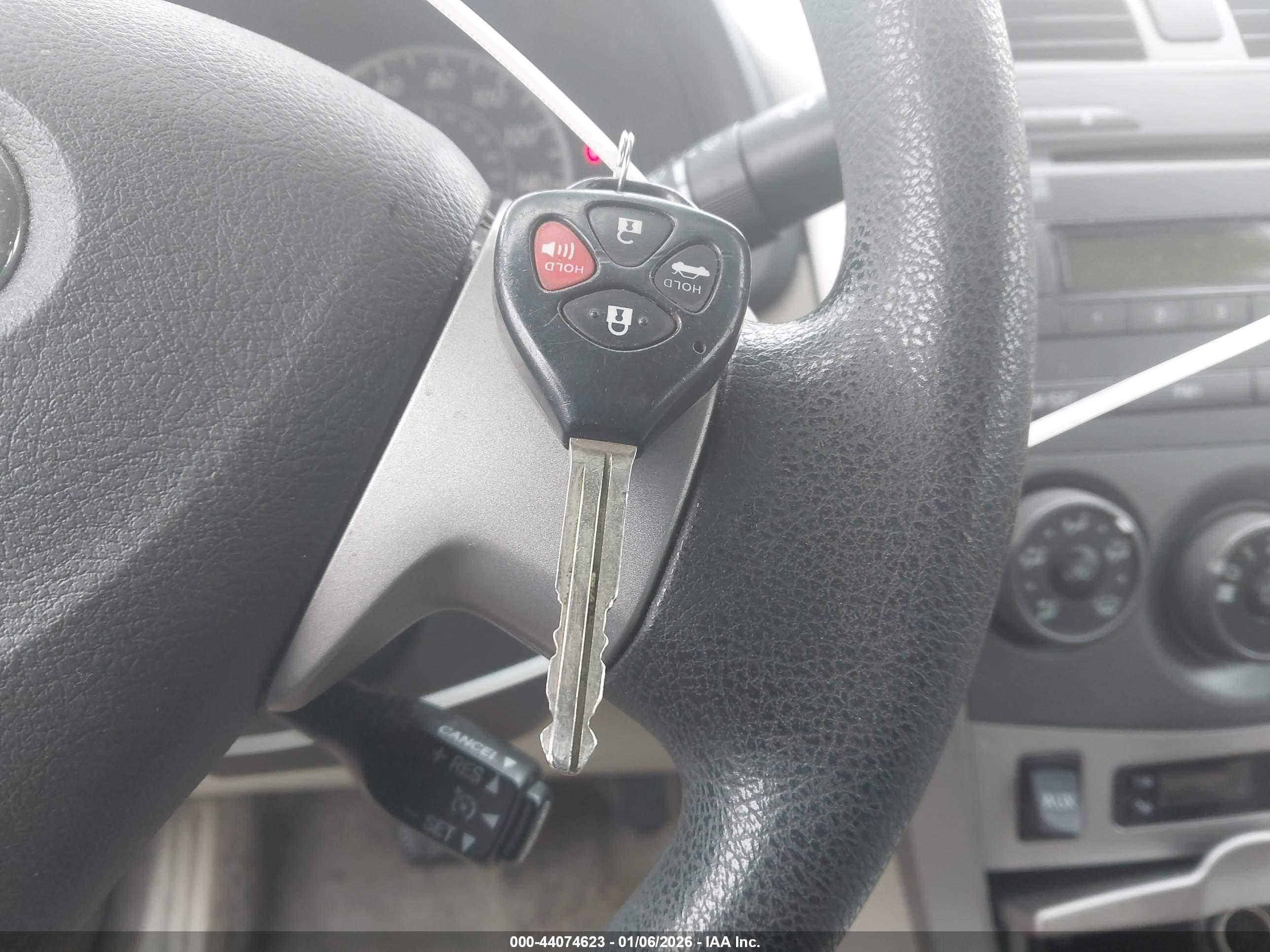 TOYOTA COROLLA image 11