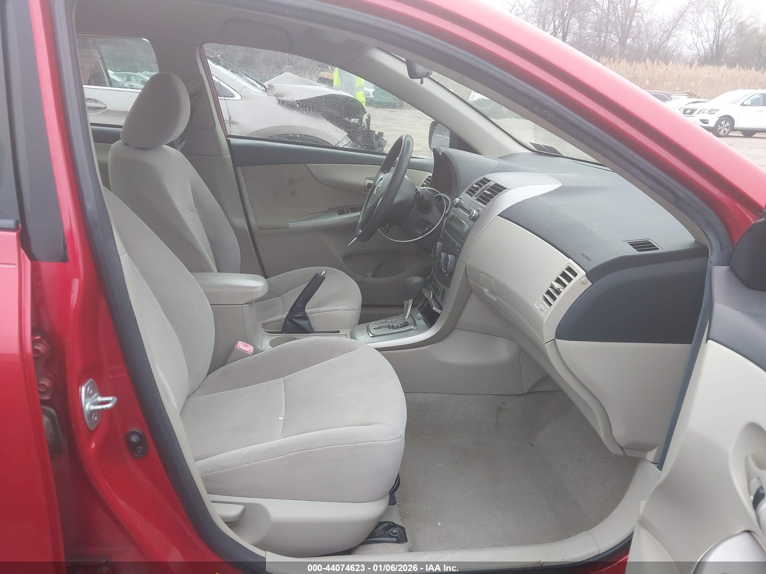 TOYOTA COROLLA image 5