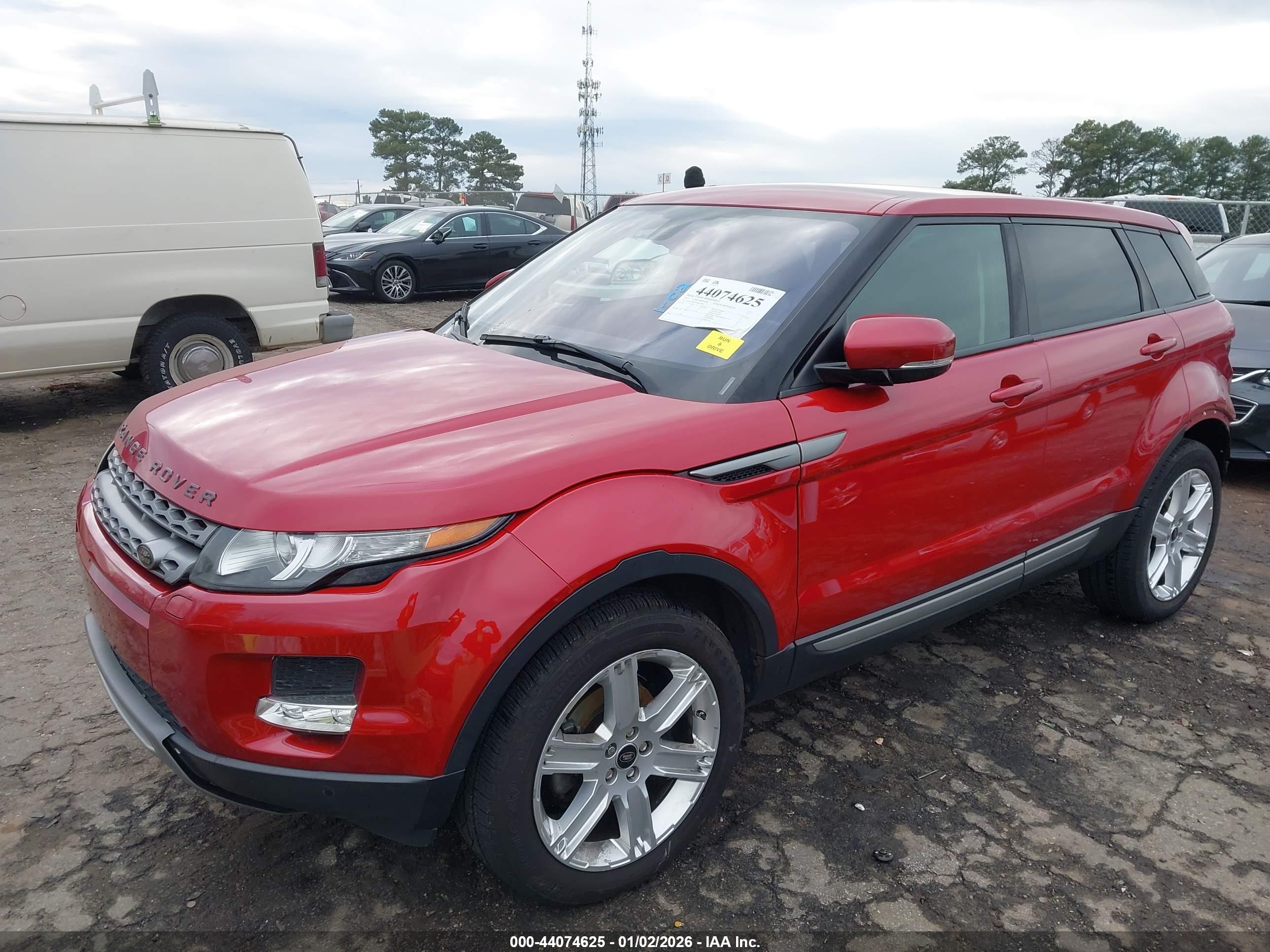 LAND ROVER image 2