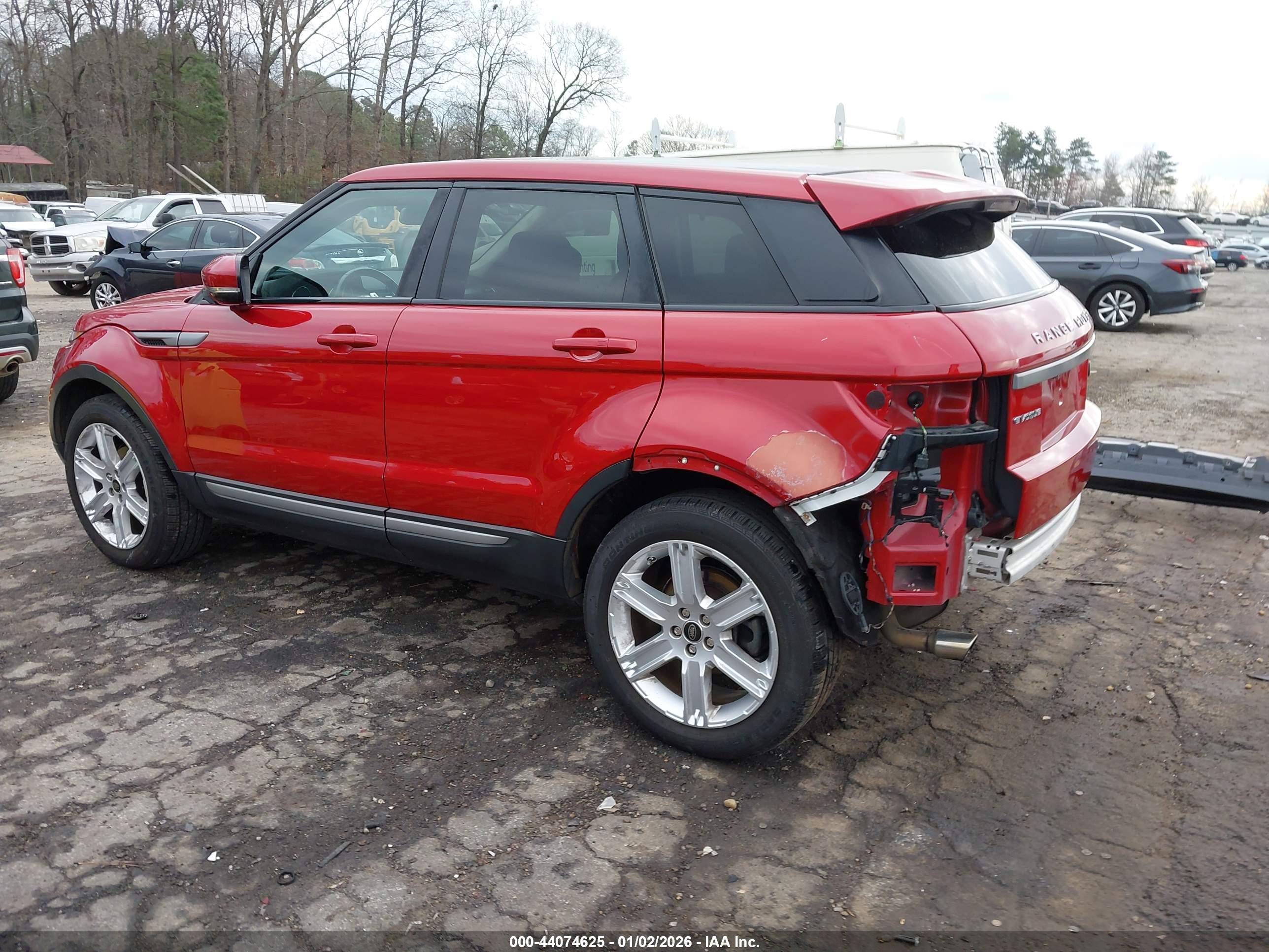 LAND ROVER image 3