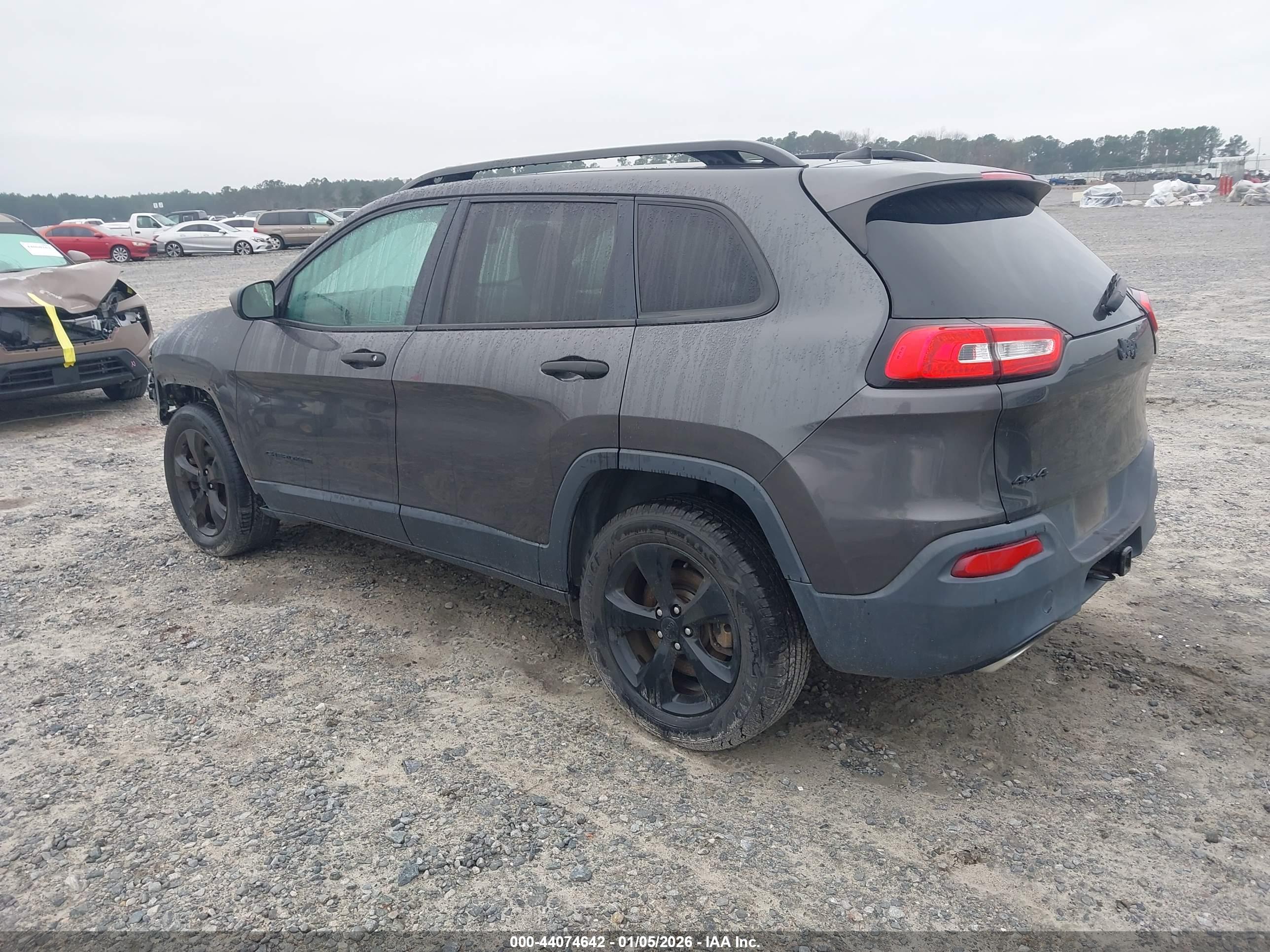 JEEP CHEROKEE image 3