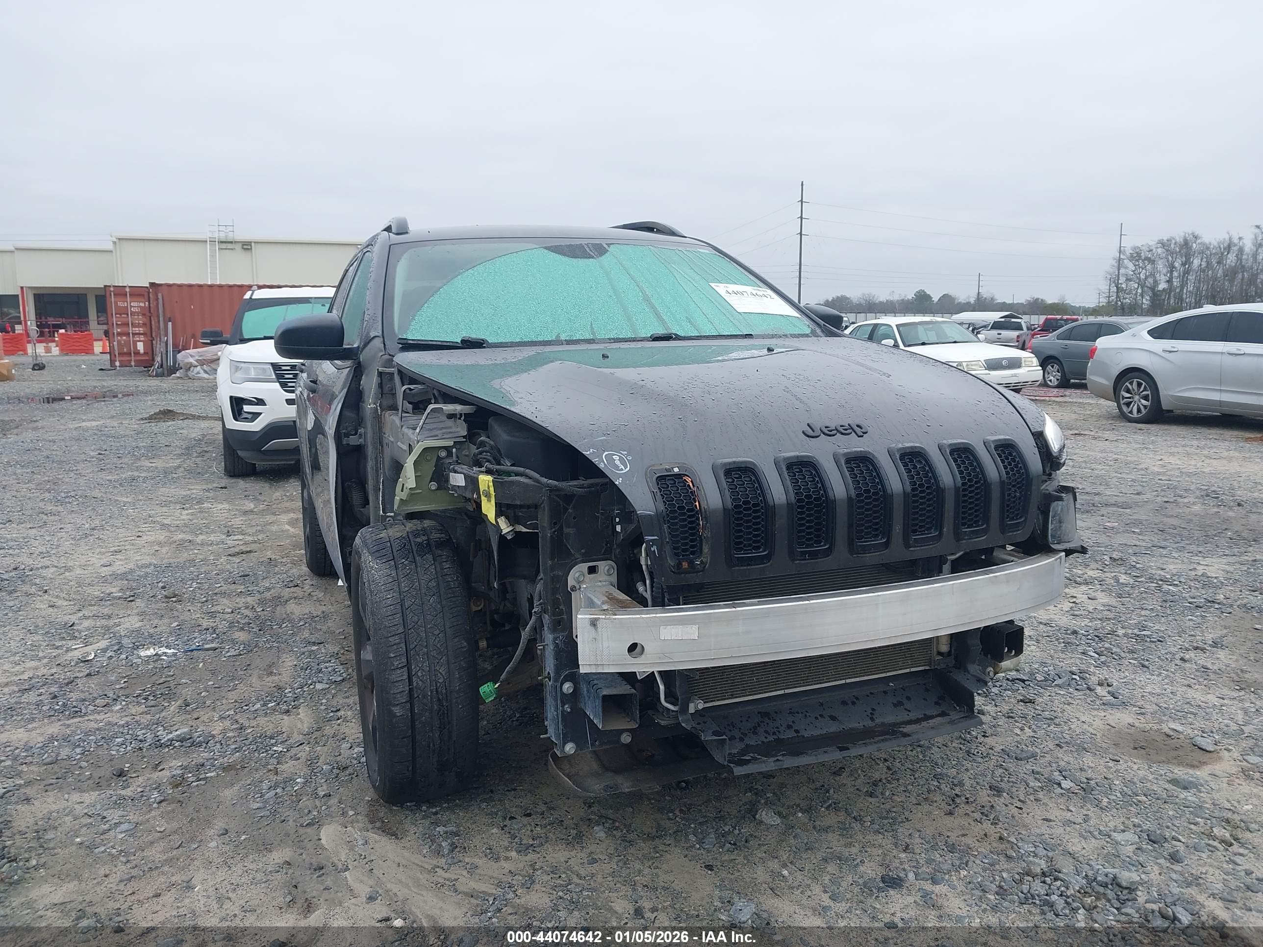 JEEP CHEROKEE image 6