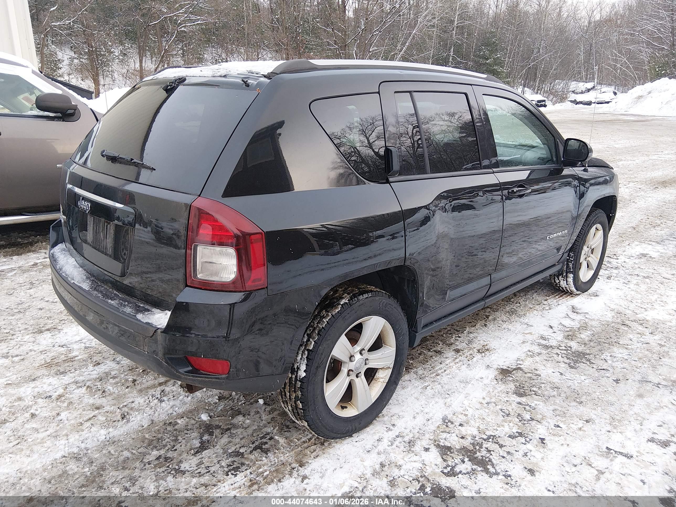 JEEP COMPASS image 4