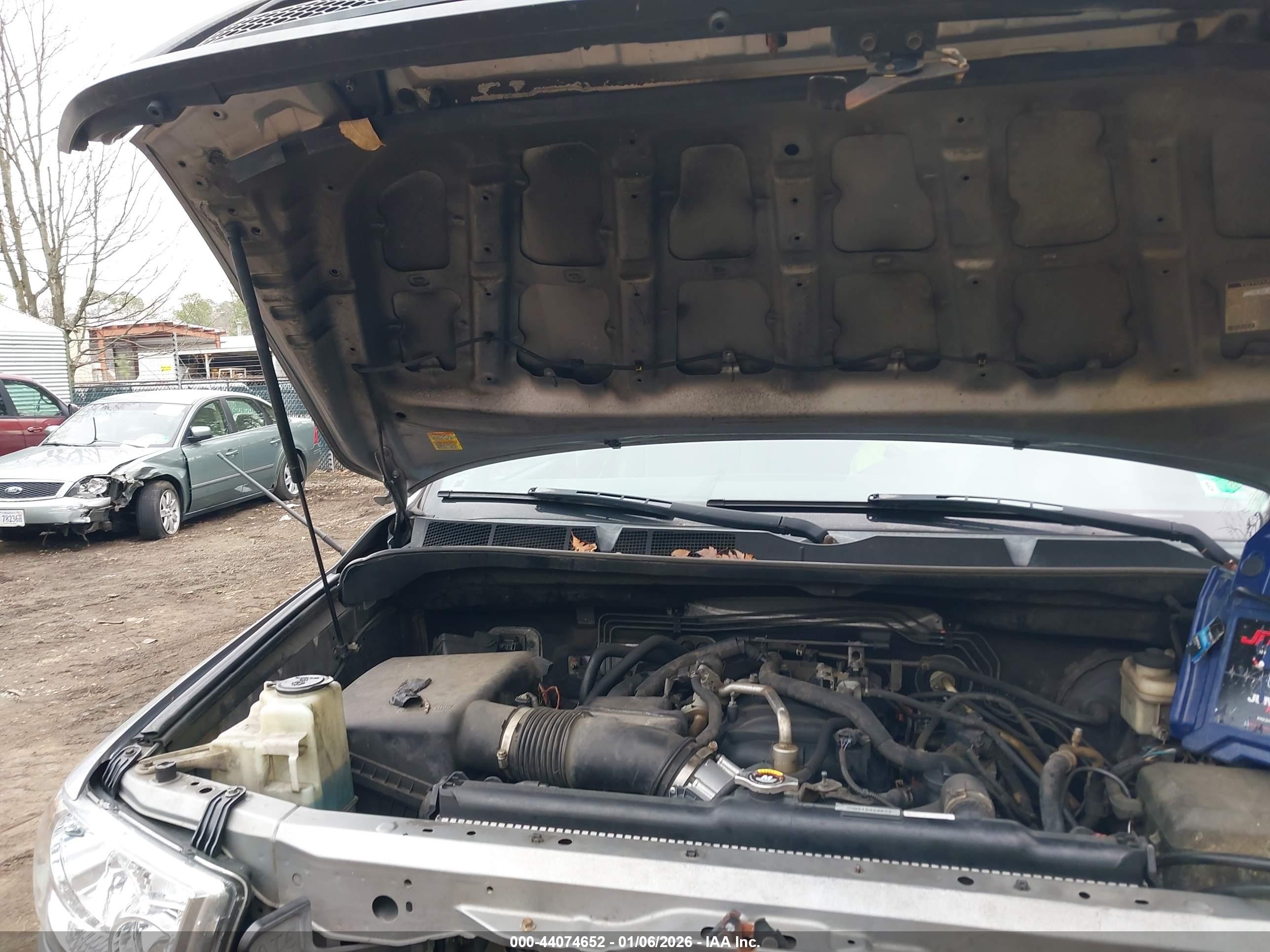 TOYOTA TUNDRA image 10