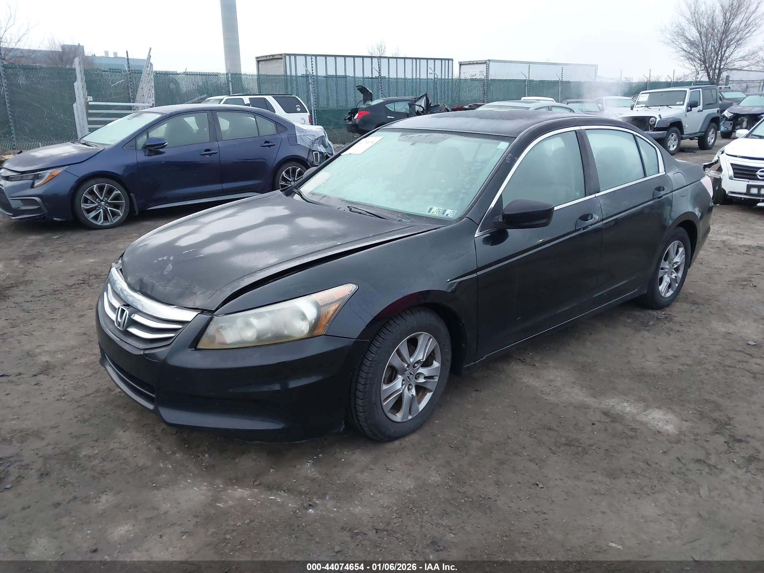 HONDA ACCORD image 2