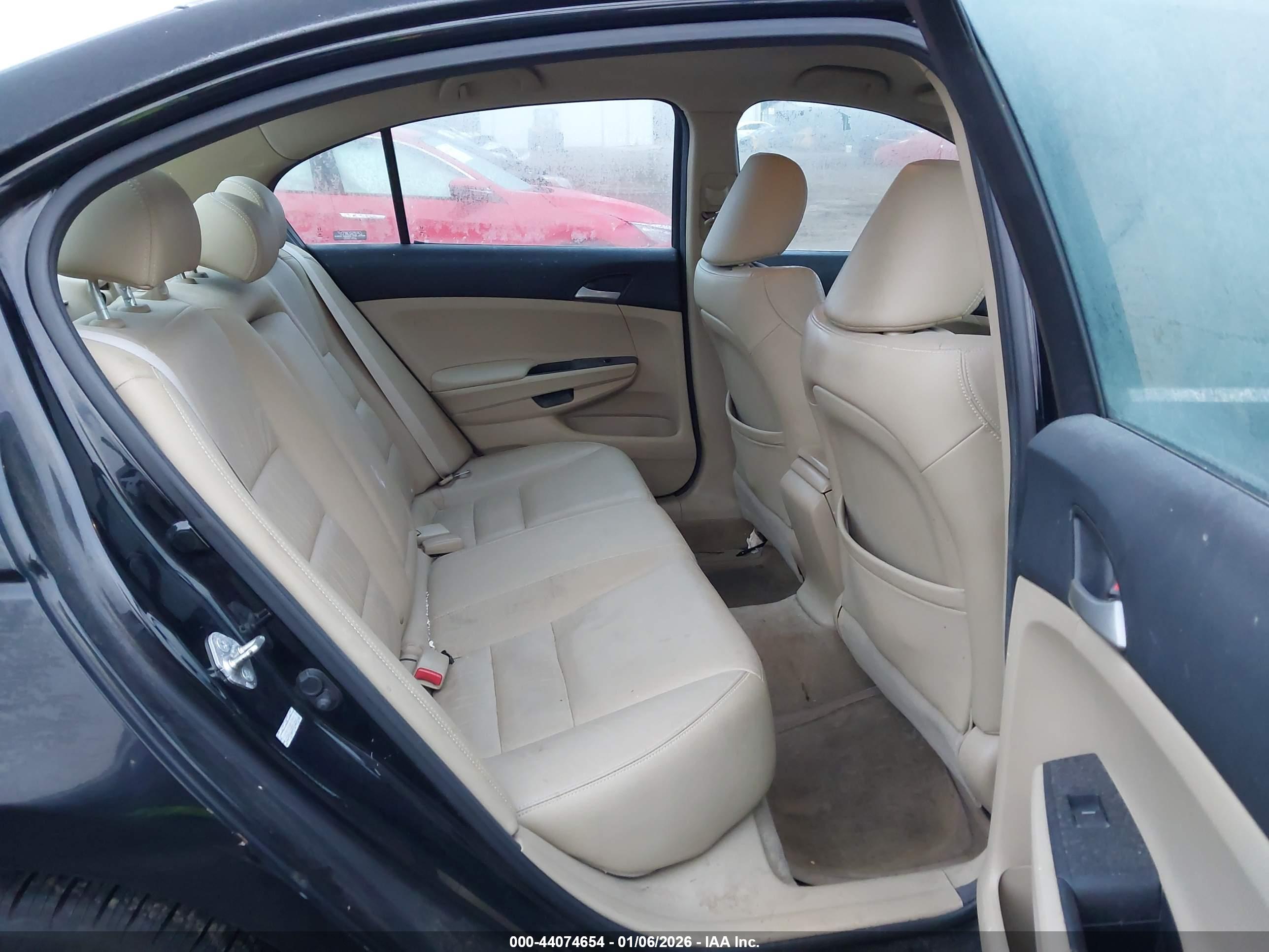 HONDA ACCORD image 8