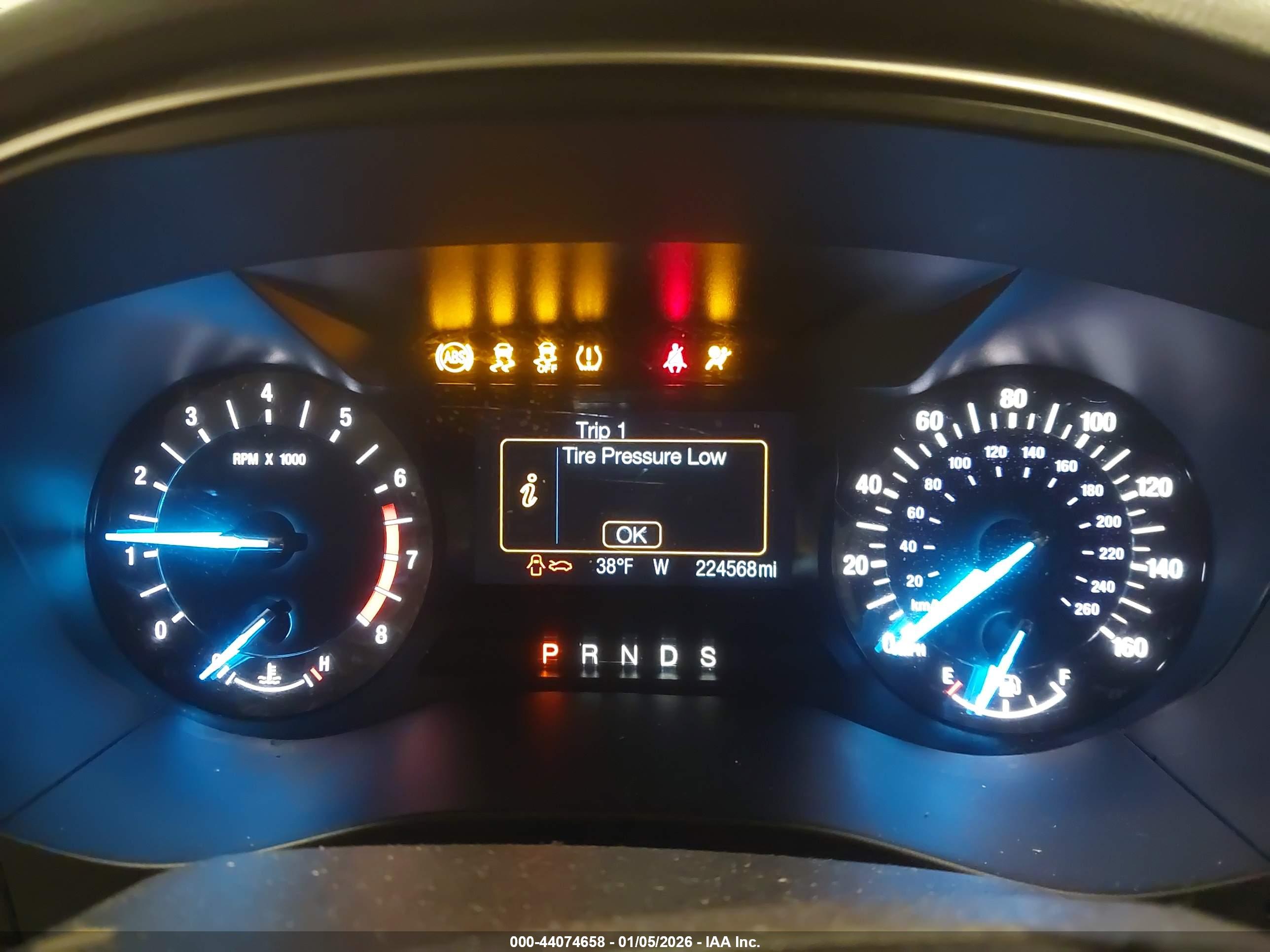 FORD FUSION image 7