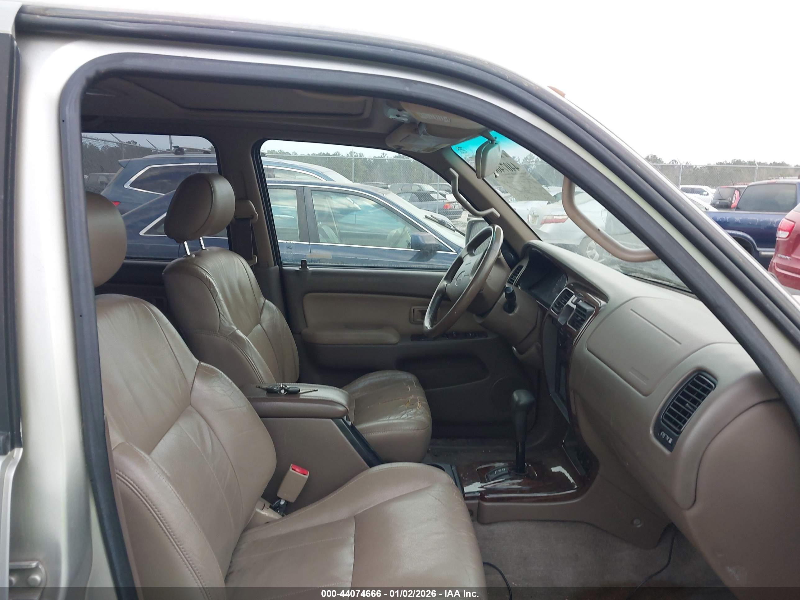 TOYOTA 4RUNNER image 5