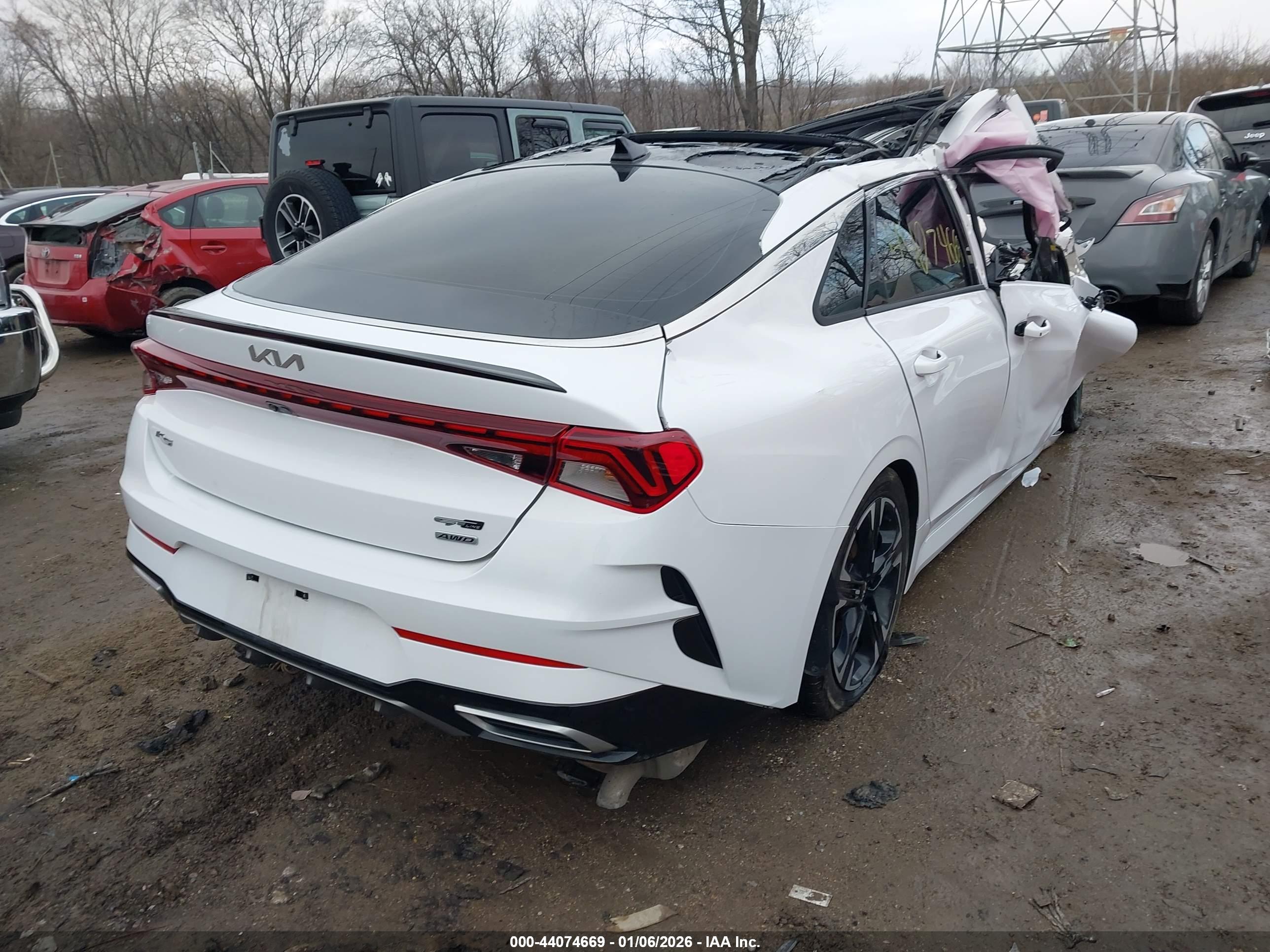KIA K5 image 4
