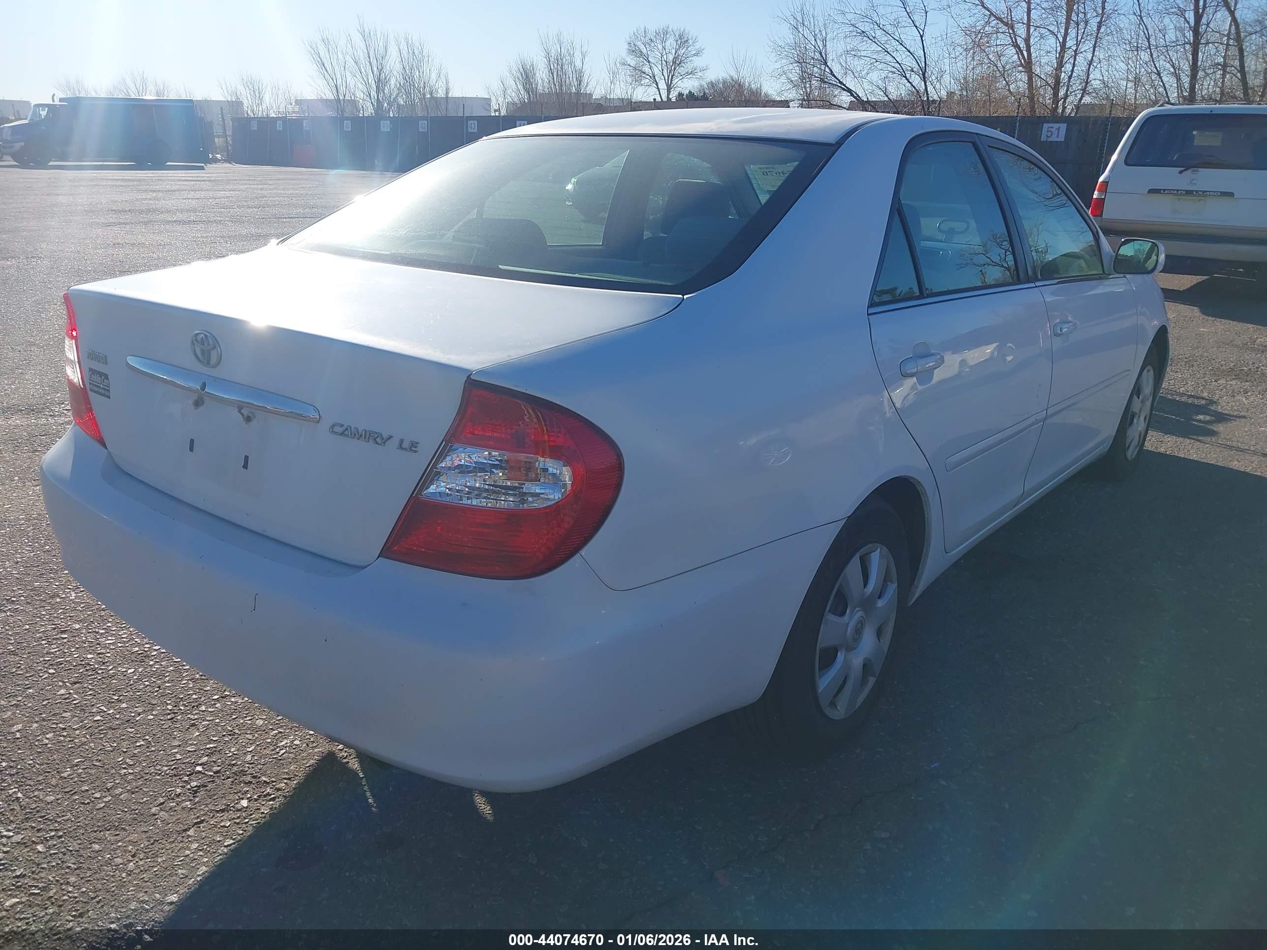 TOYOTA CAMRY image 4