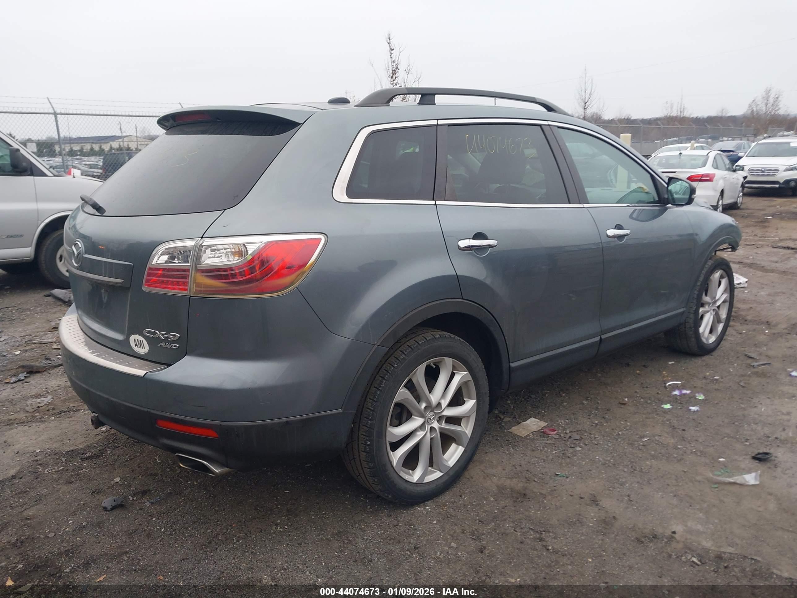 MAZDA CX-9 image 4