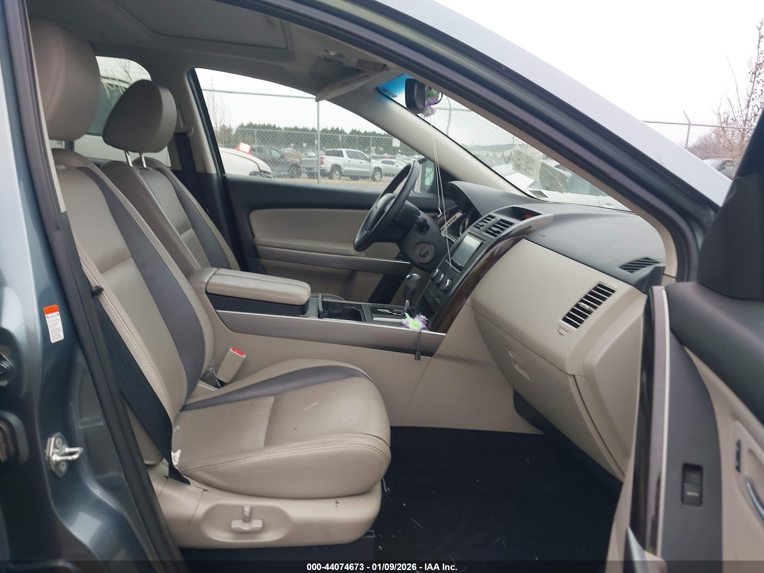 MAZDA CX-9 image 5