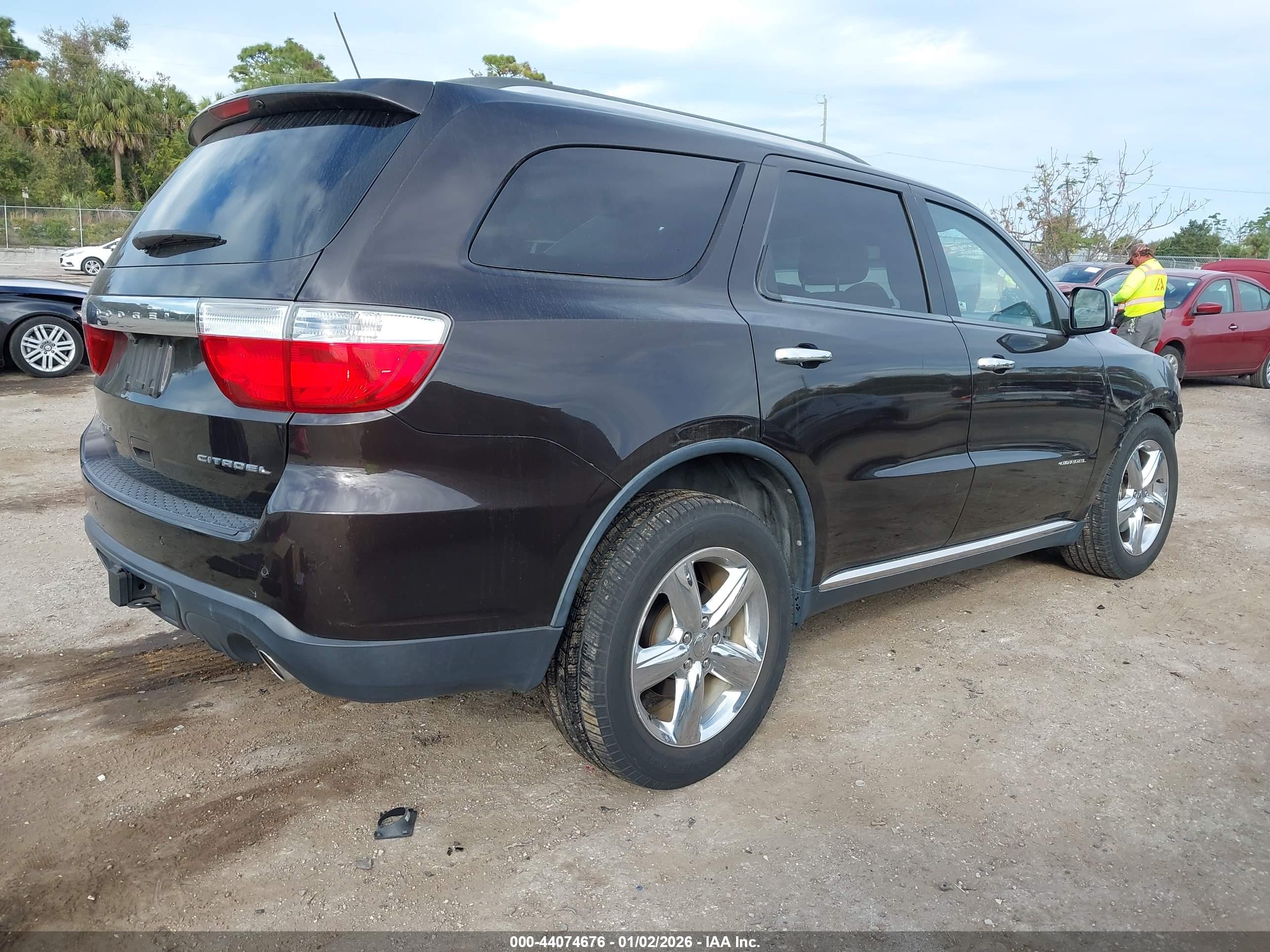 DODGE DURANGO image 4