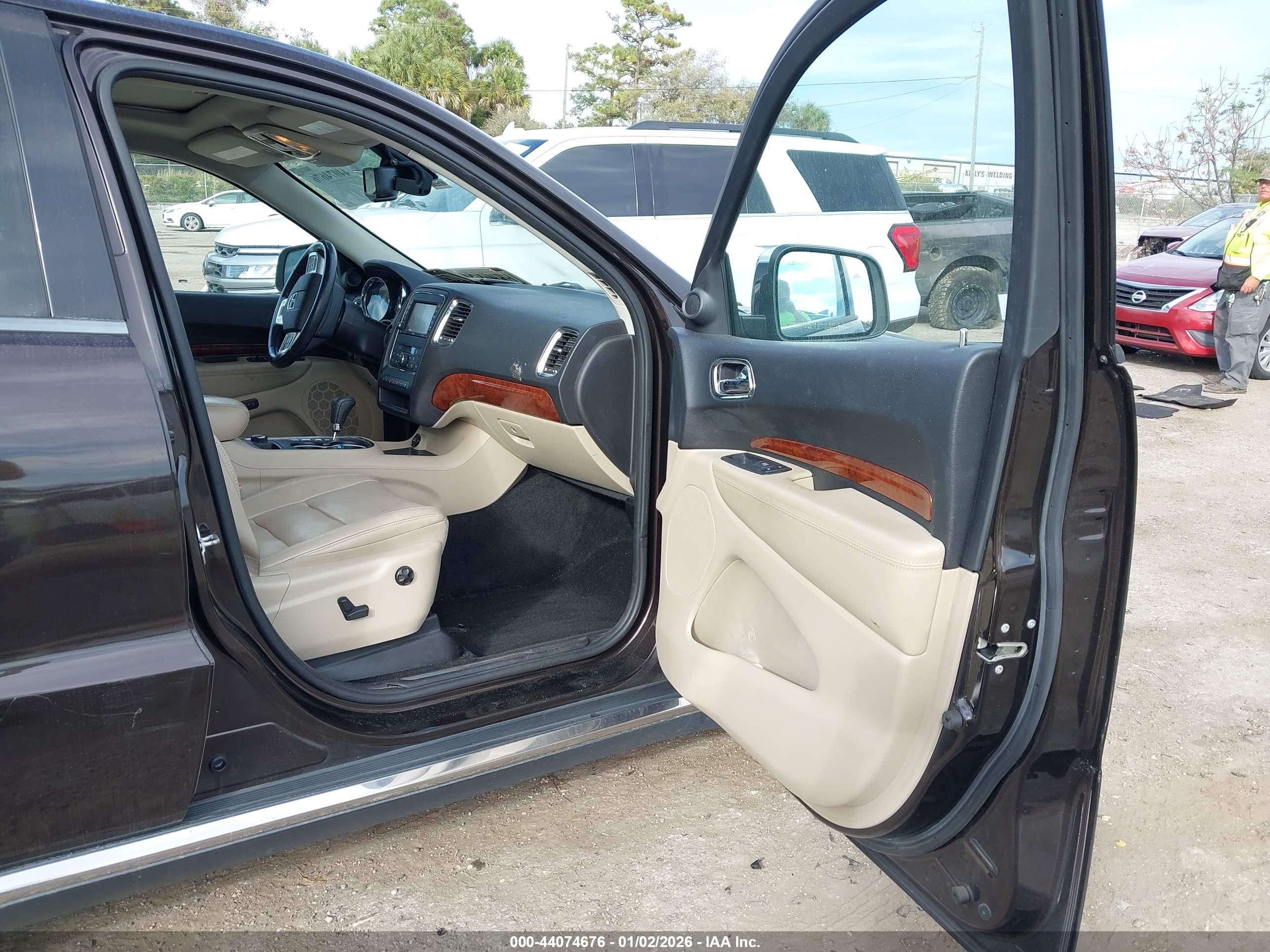DODGE DURANGO image 5