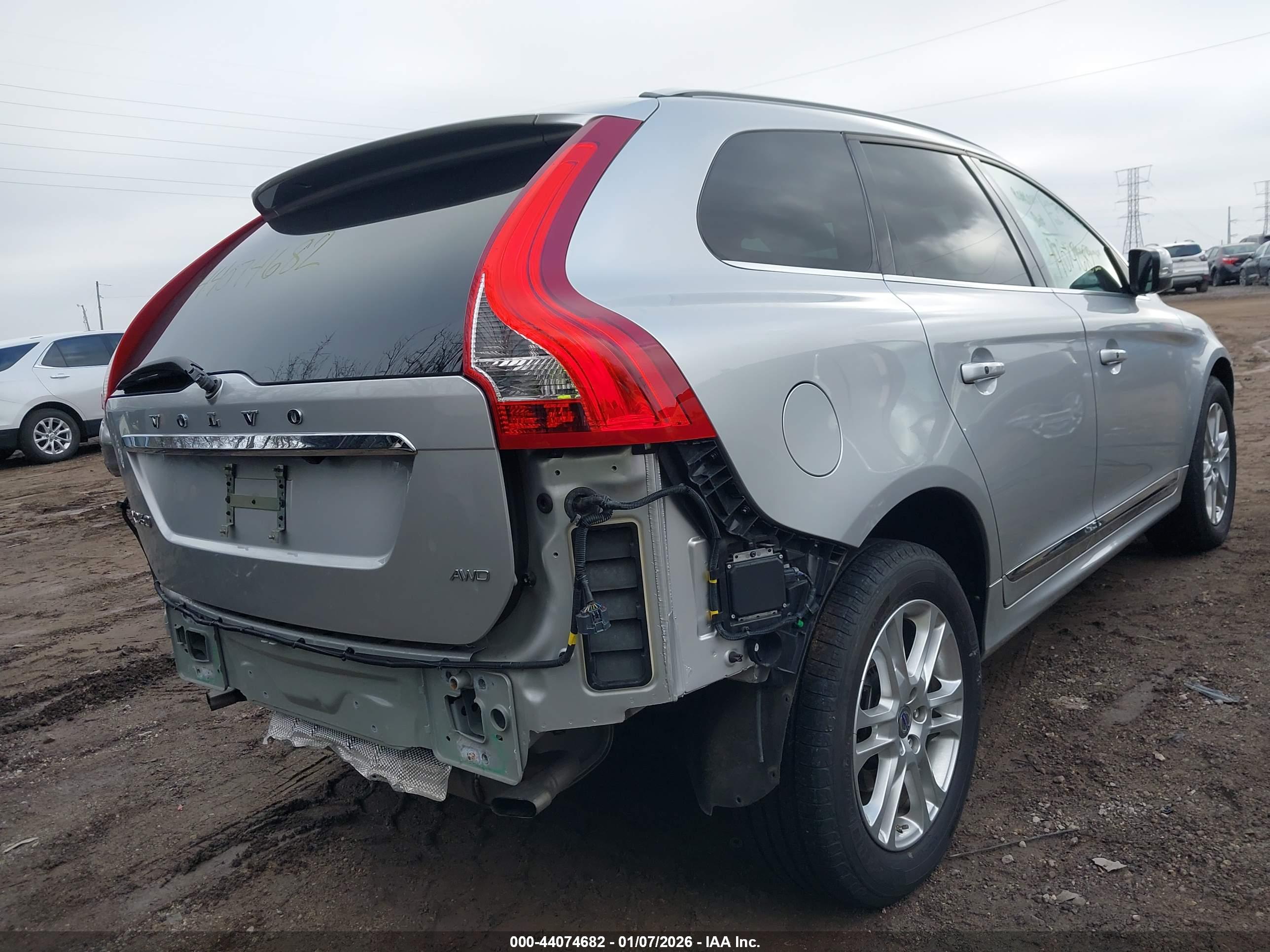 VOLVO XC60 image 6