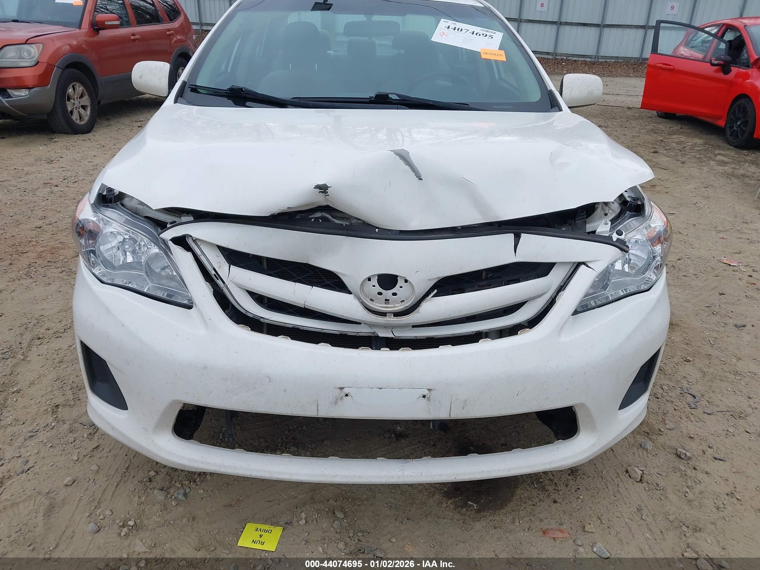 TOYOTA COROLLA image 6